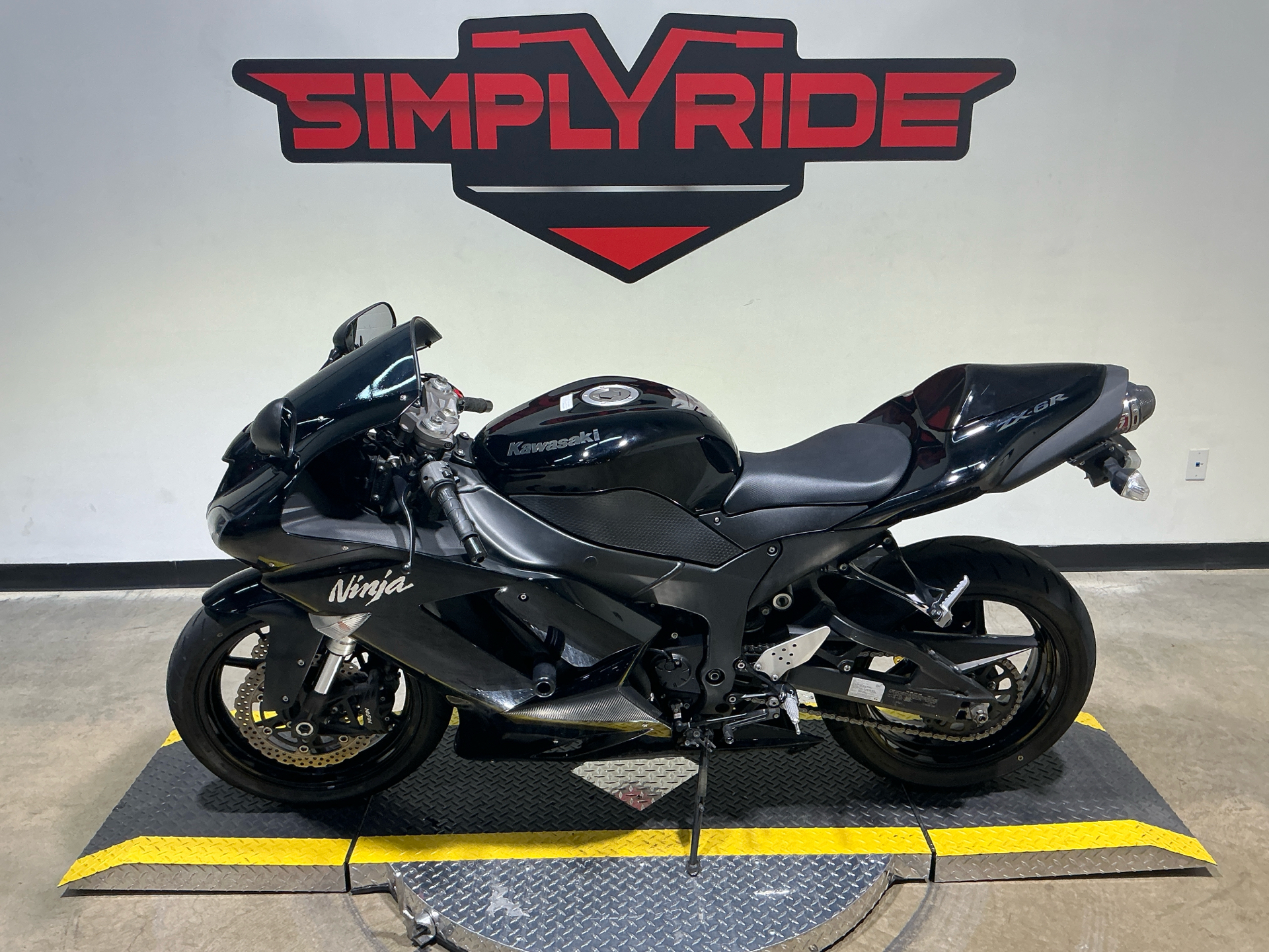 Used 2007 Kawasaki Ninja® ZX™-6R Ebony Motorcycles For Sale