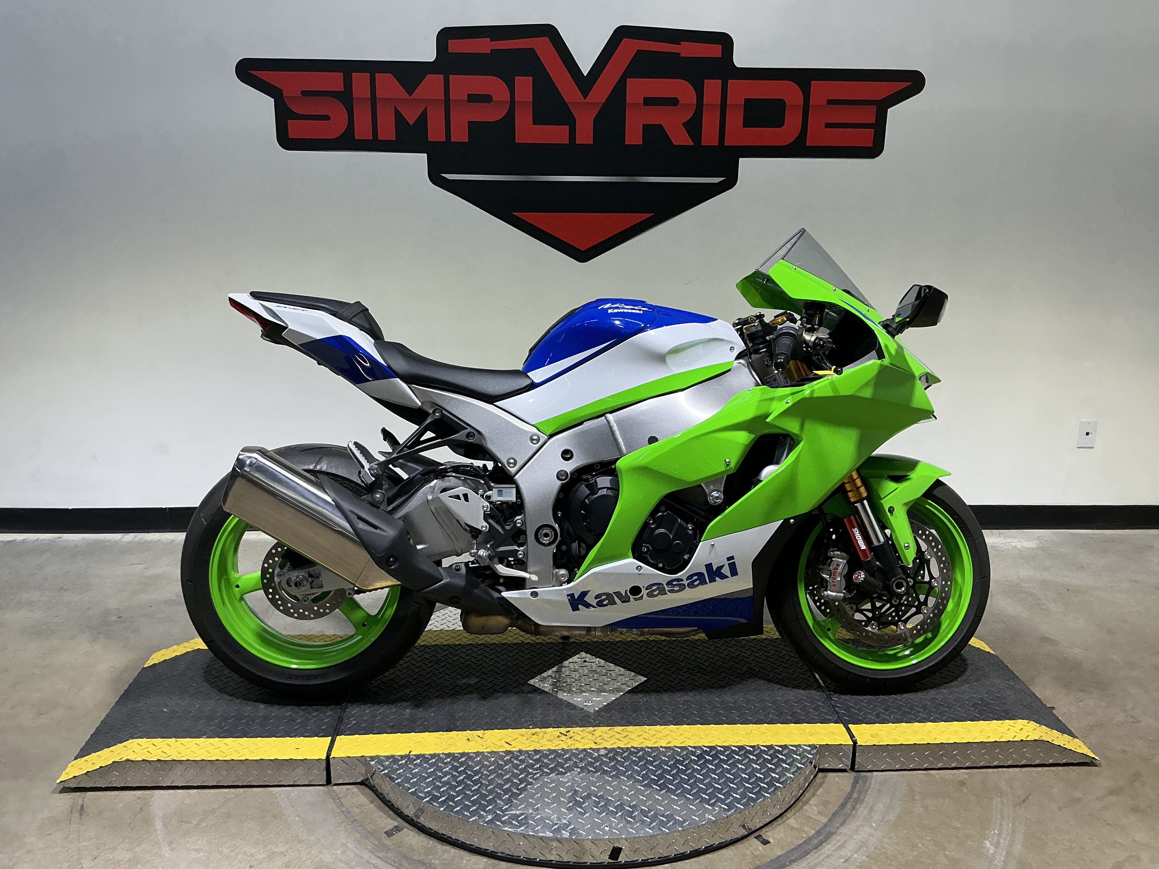 ☺︎ いま✨3点☆ Used 2024 Kawasaki Ninja ZX-10R ABS KRT Edition Lime