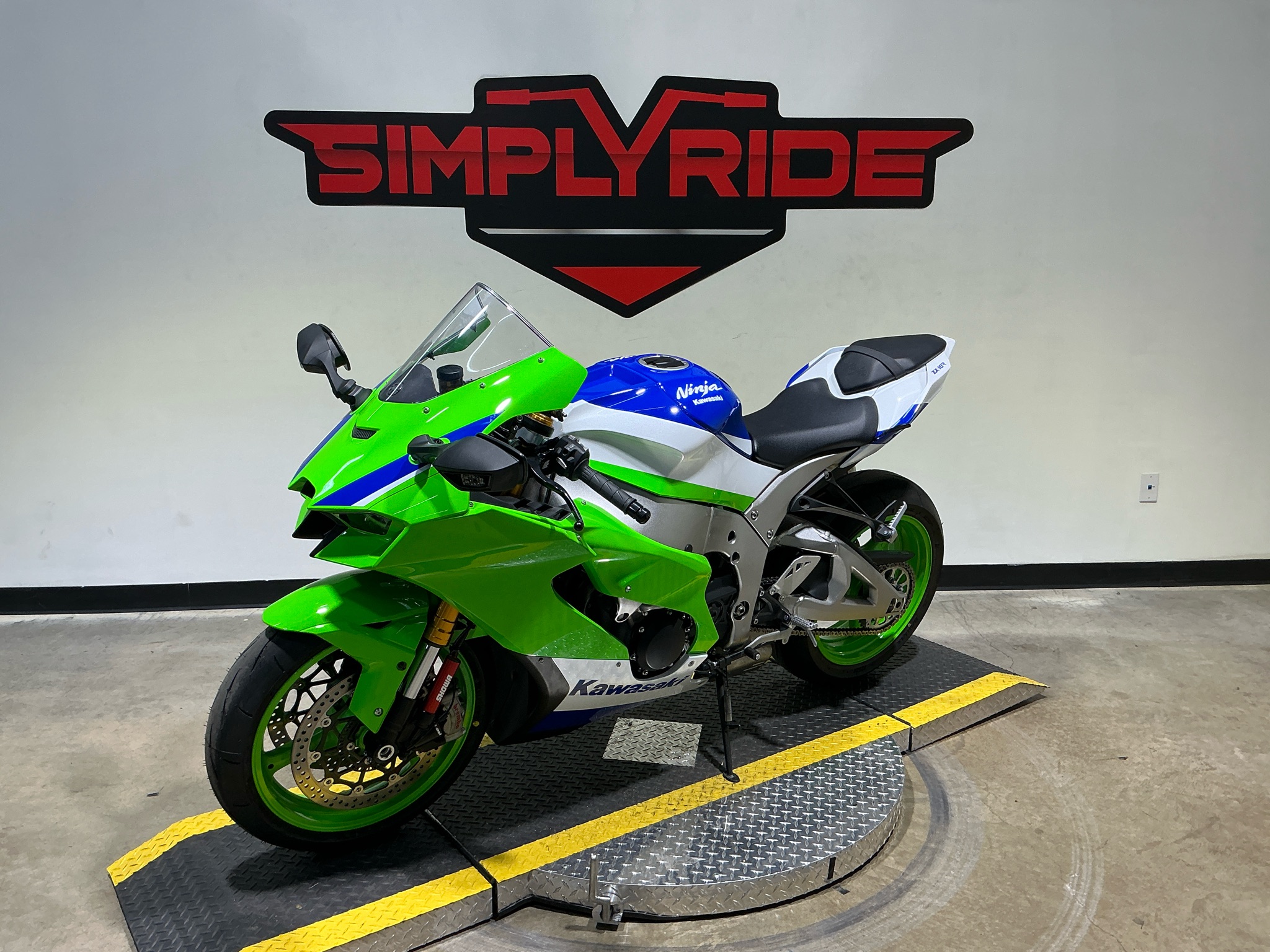 kenji MN  Used 2024 Kawasaki Ninja ZX-10R ABS KRT Edition Lime Green / Ebony