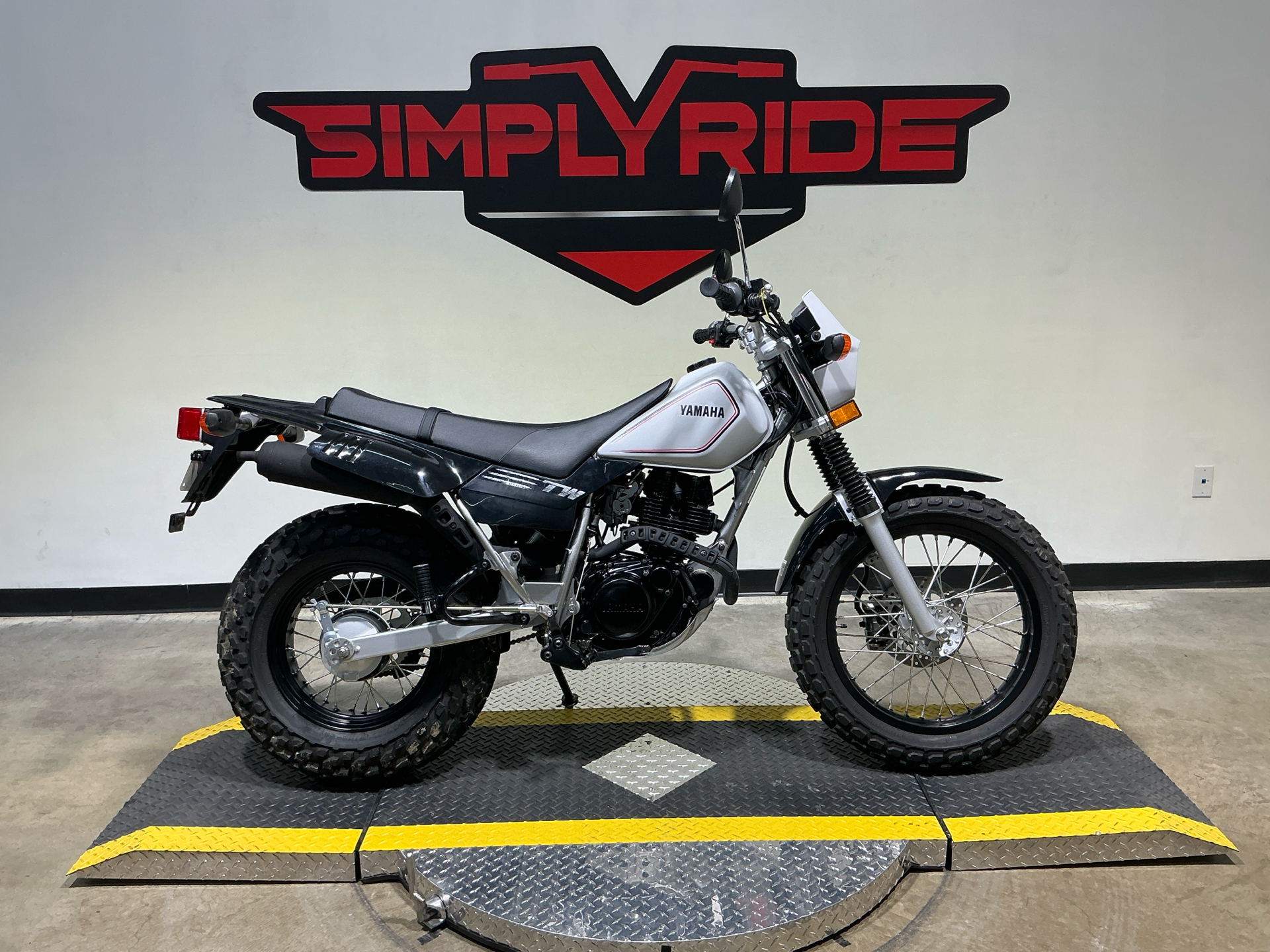 Used 2025 Yamaha TW200 Gallant Gray Motorcycles For Sale in