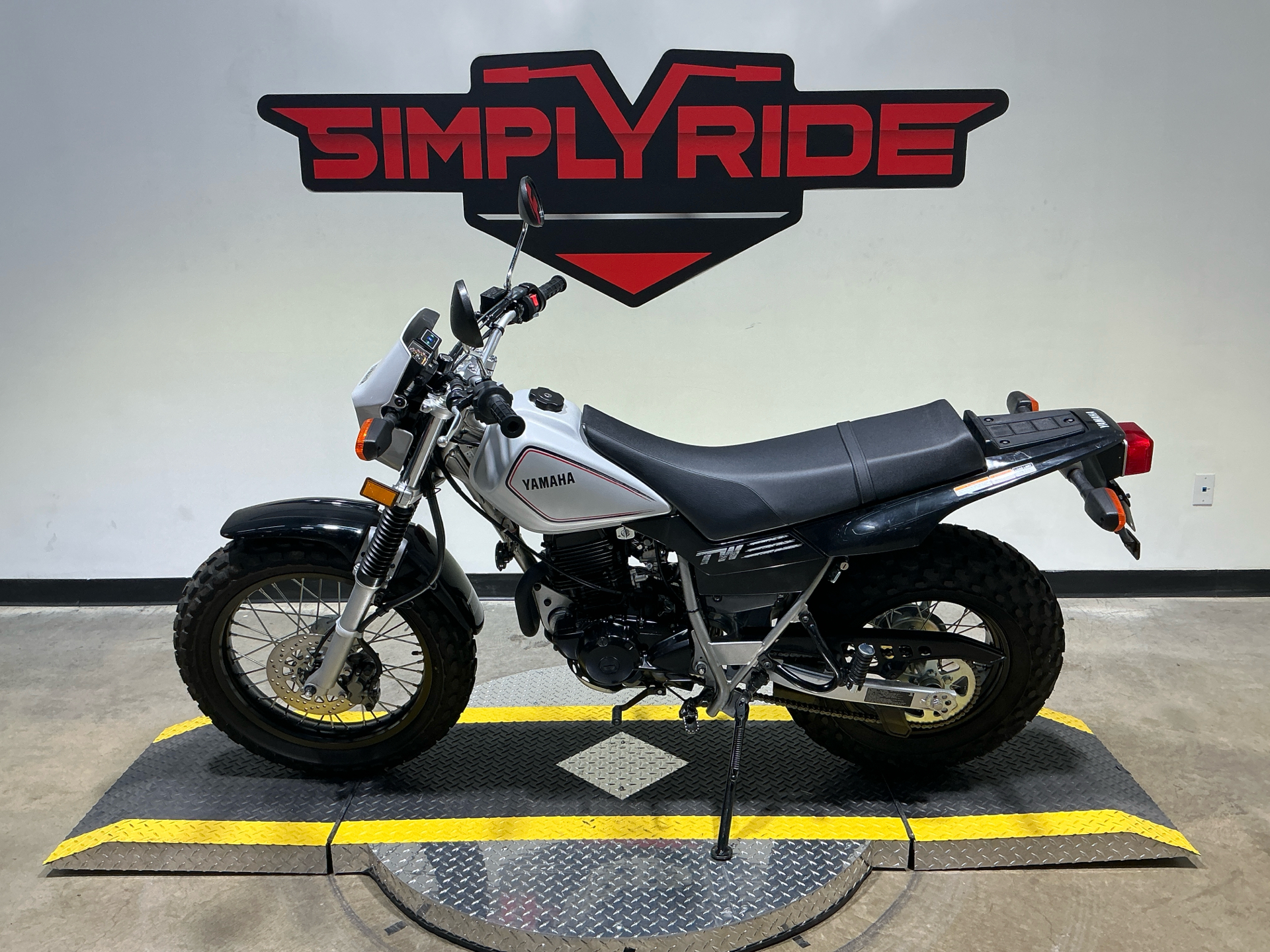 Used 2025 Yamaha TW200 Gallant Gray Motorcycles For Sale in Eden