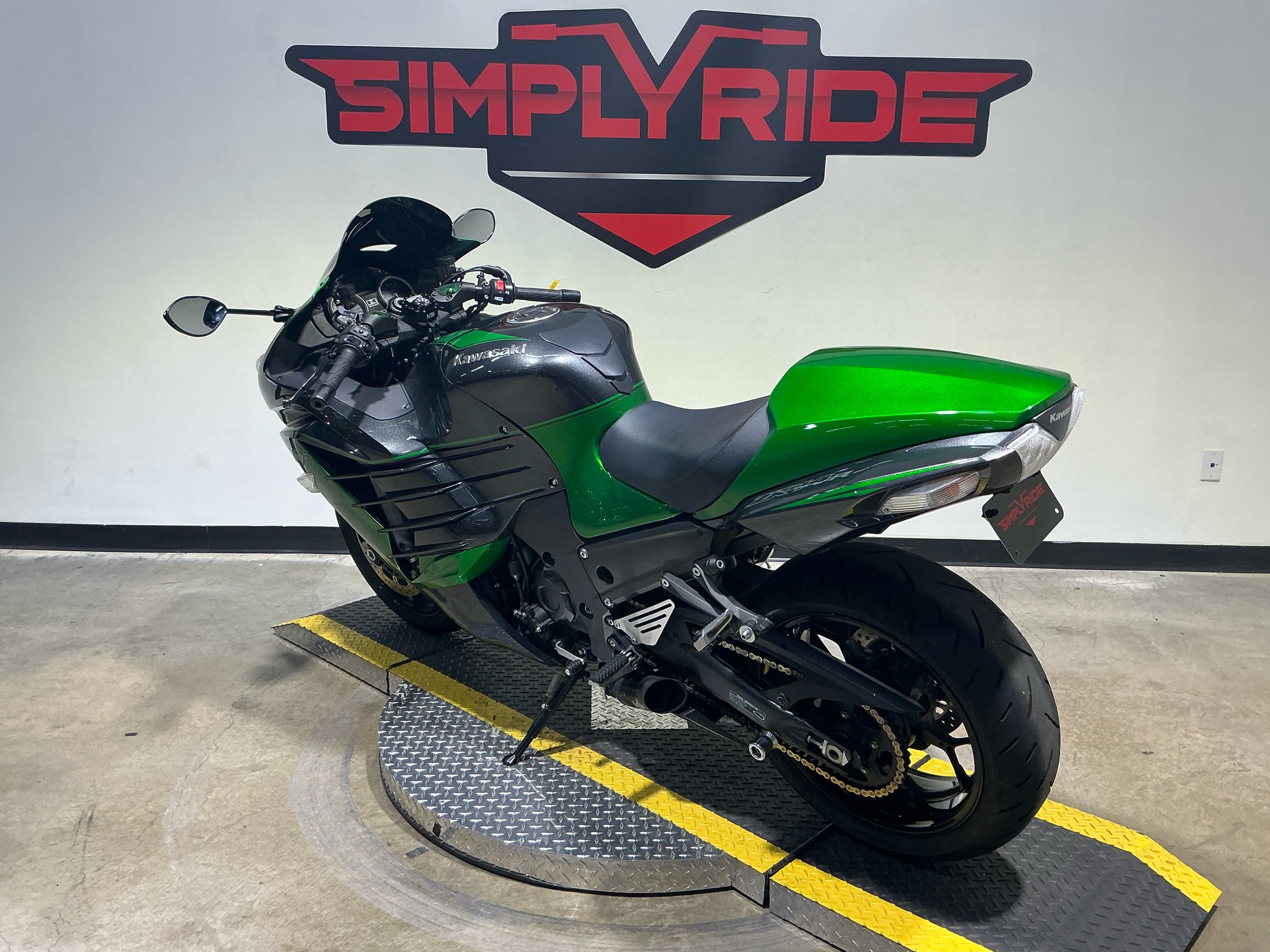 Used 2018 Kawasaki Ninja ZX-14R ABS SE Emerald Blazed Green