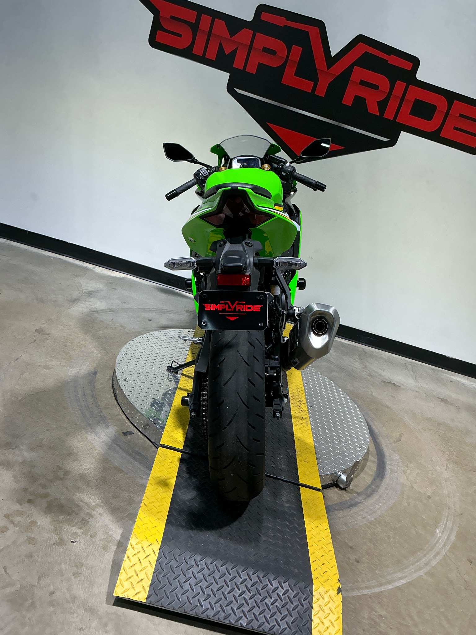 Used 2025 Kawasaki Ninja® ZX™-4RR KRT Edition ABS Lime Green
