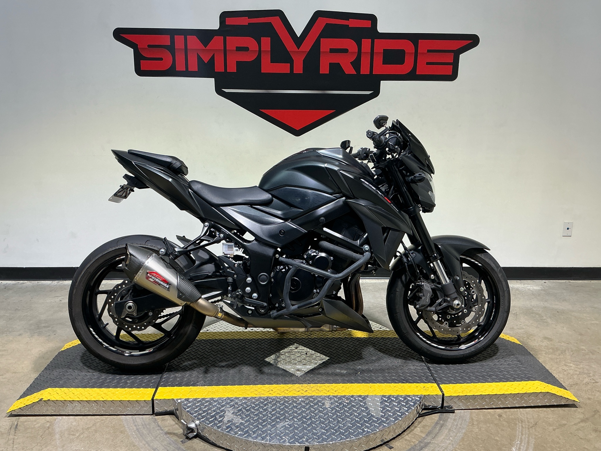 2022 Suzuki GSX-S750Z ABS