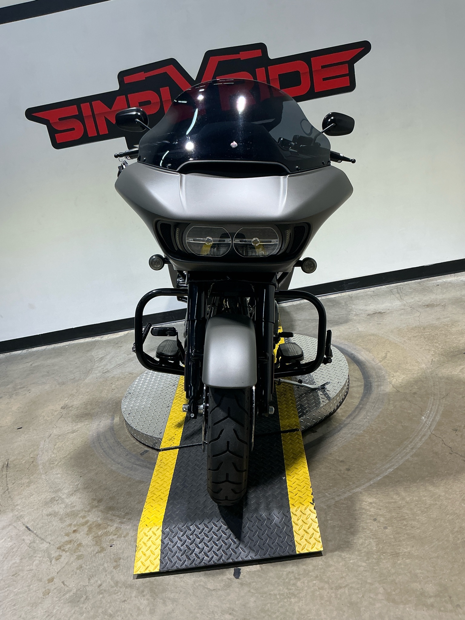 2019 Harley-Davidson Road Glide® Special 3