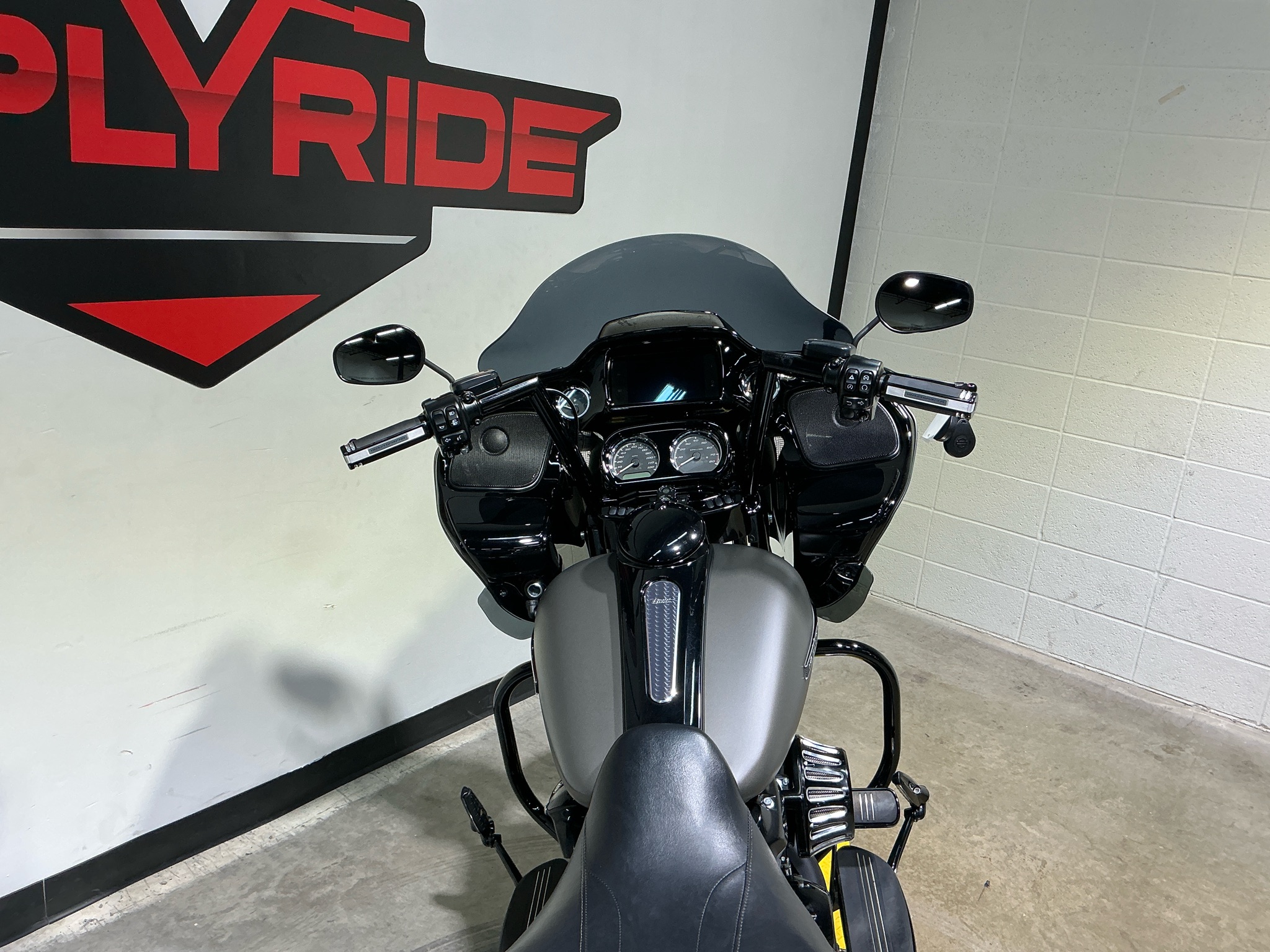 2019 Harley-Davidson Road Glide® Special 9