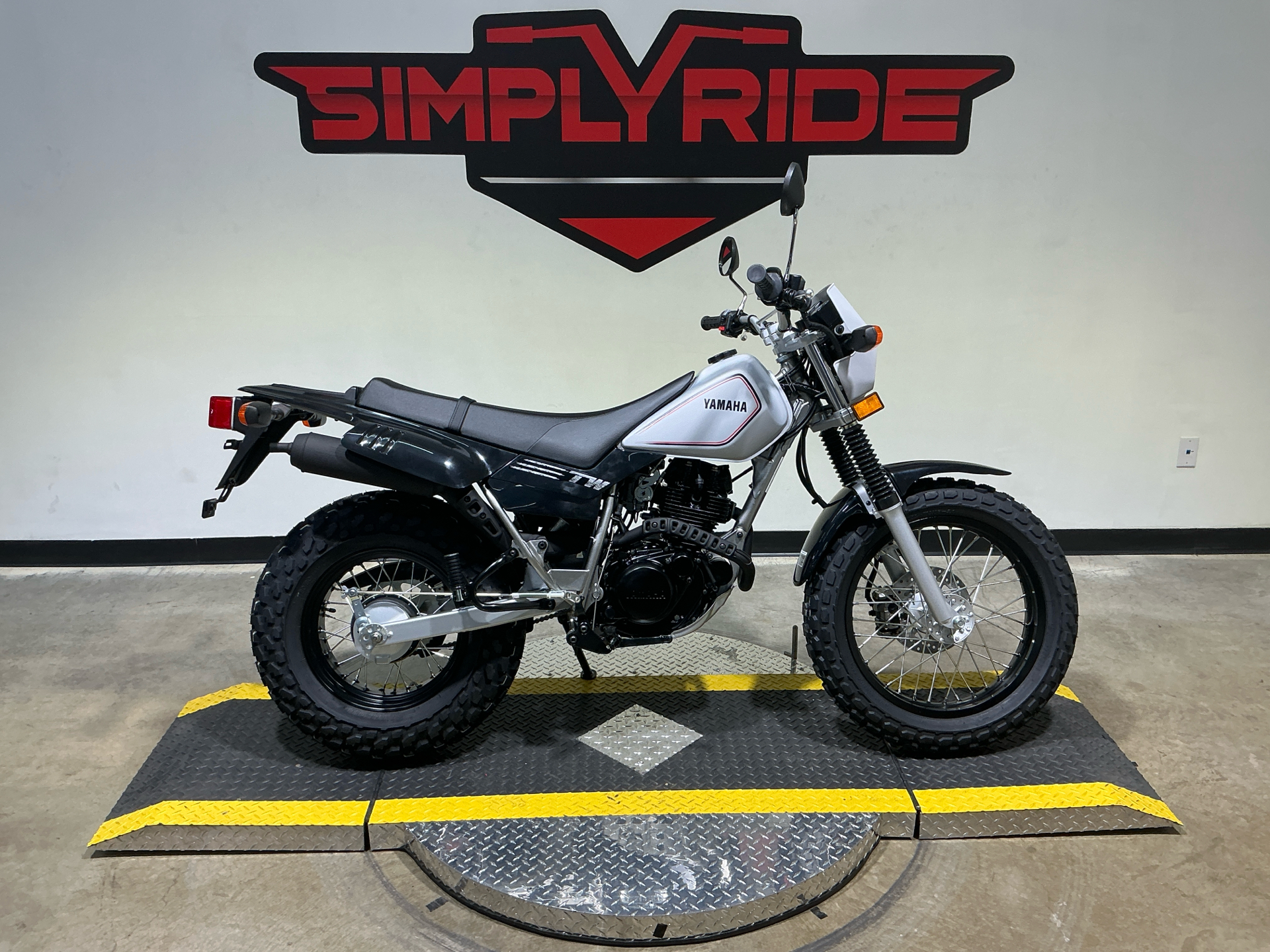 Tw200 New Yamaha Dual Sport New 2026 Yamaha TW200 Gallant Gray