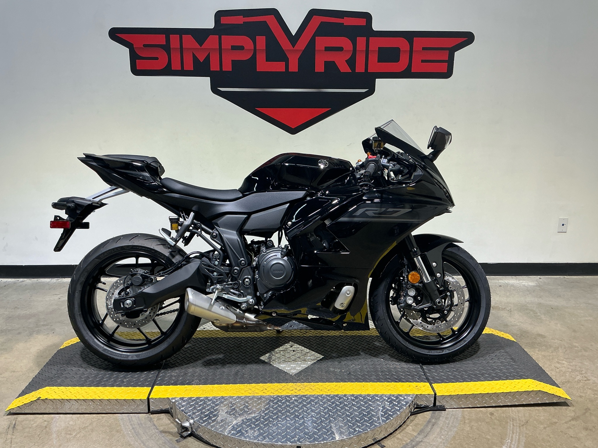 2026 Yamaha YZF-R7 1