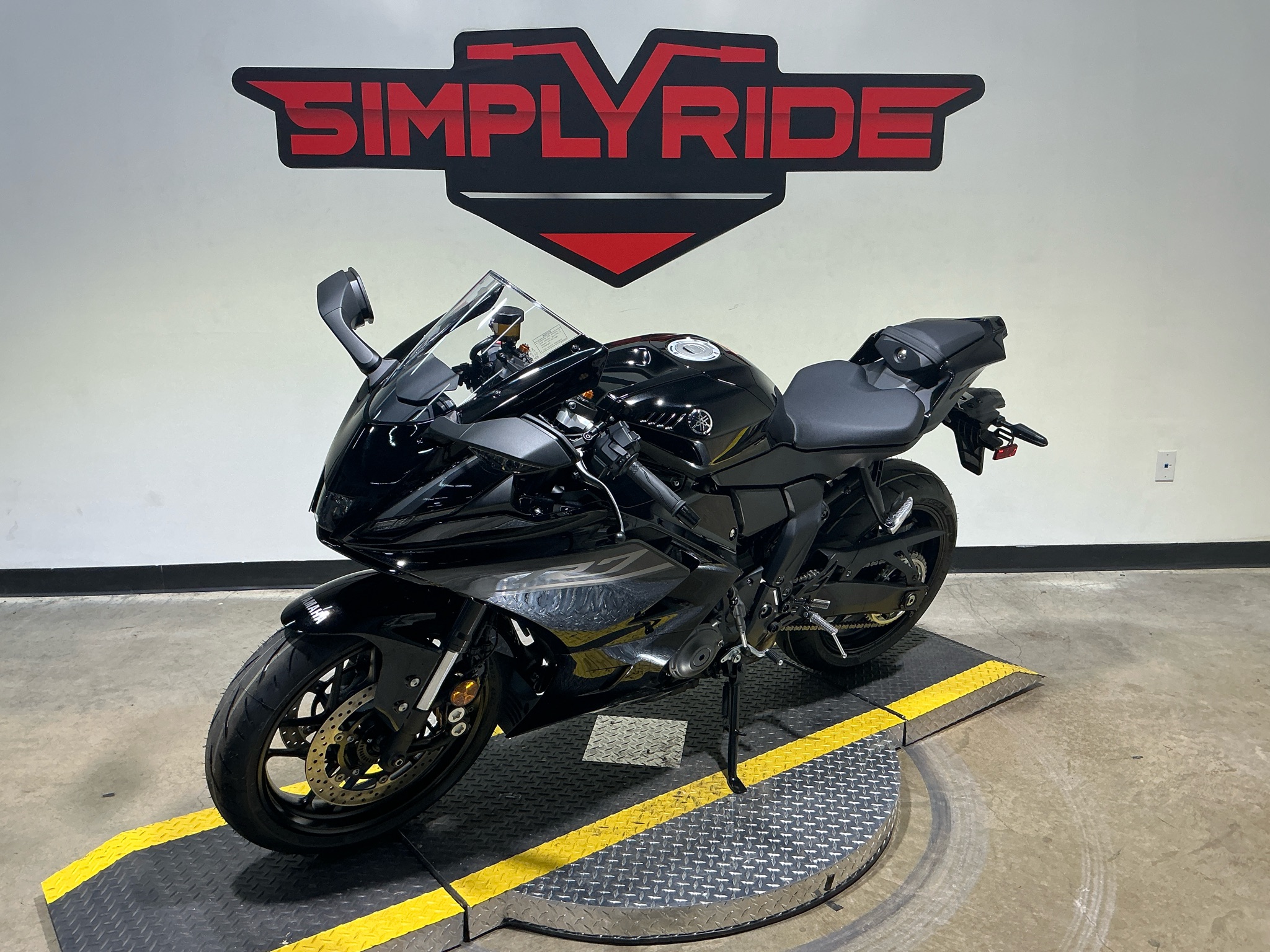 2026 Yamaha YZF-R7 4