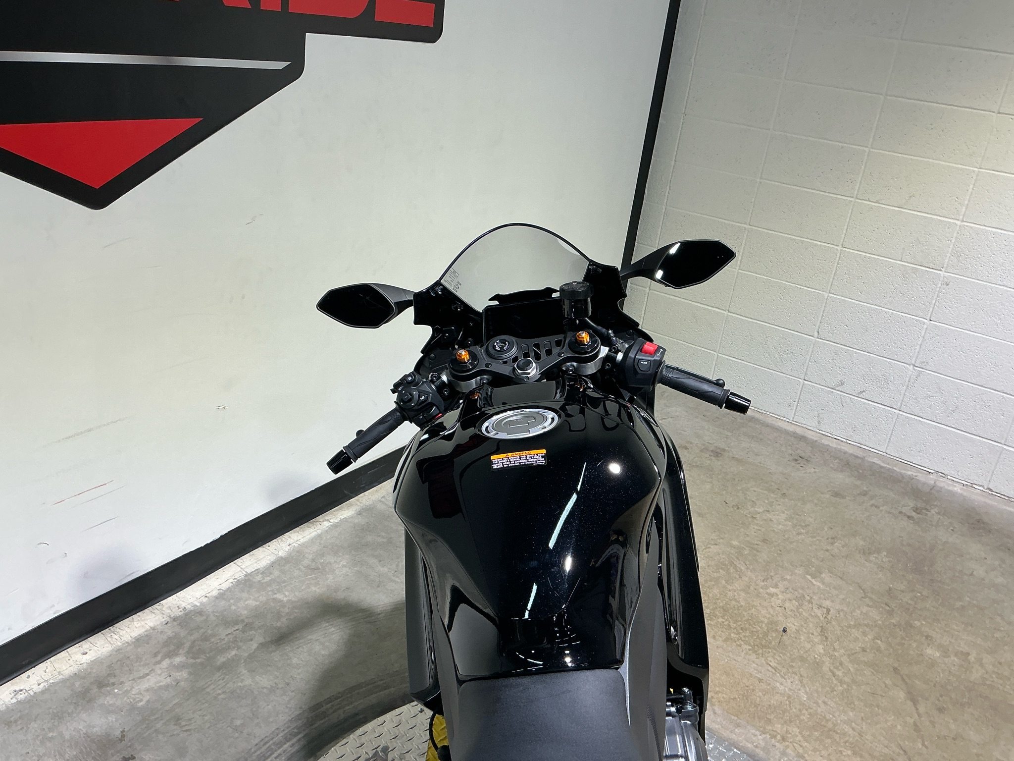 2026 Yamaha YZF-R7 9