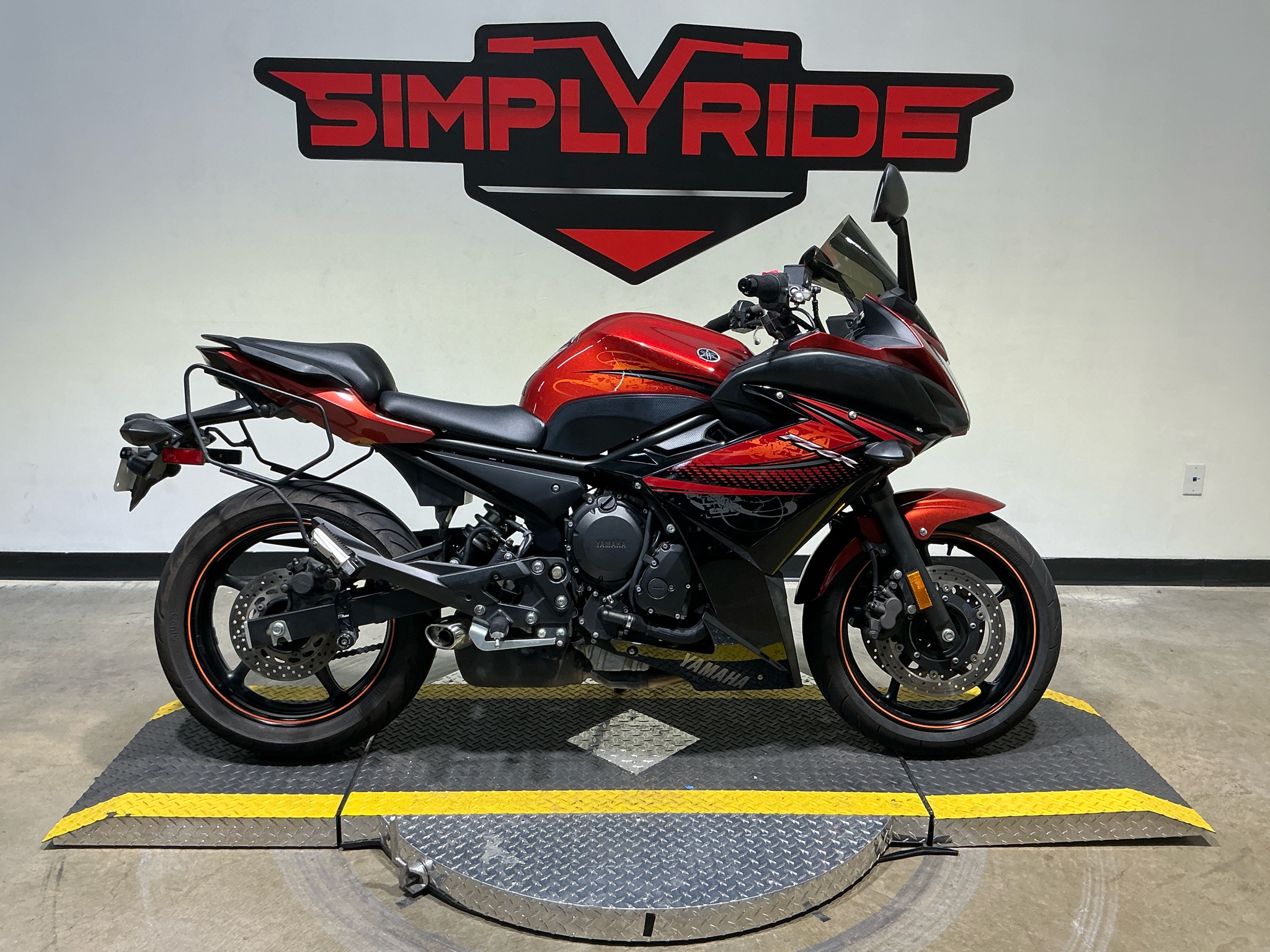 2011 Yamaha FZ6R