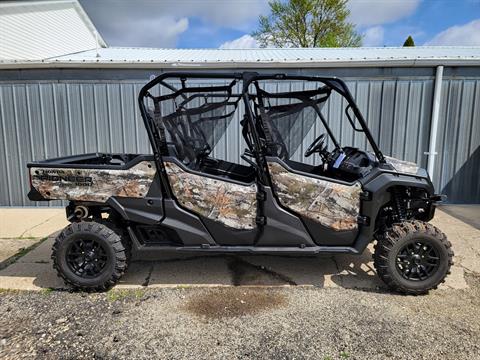 2025 Honda Pioneer 1000-6 Deluxe Crew