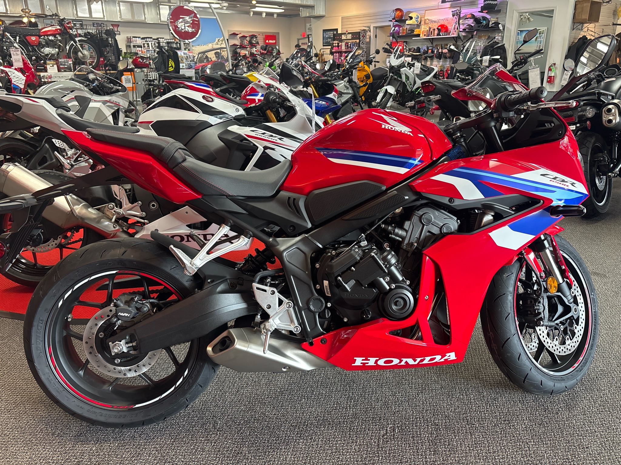 2026 Honda CBR650R E-Clutch 1
