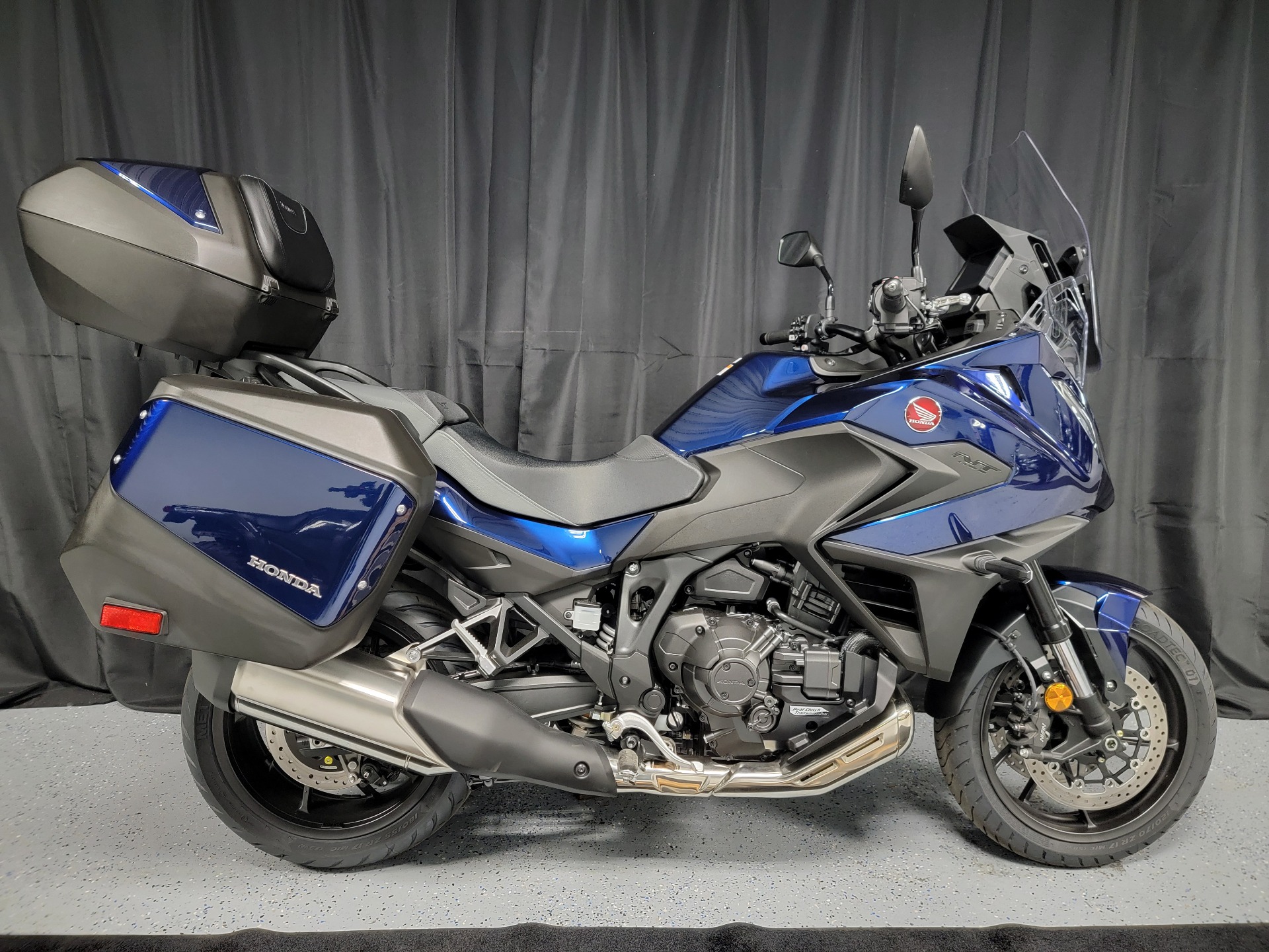 NT1100 オートバイフォークシールド上昇気流ディフレクター振動