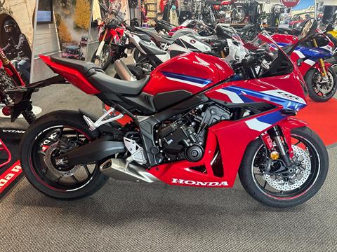 2026 Honda CBR500R — photo 1 of 11