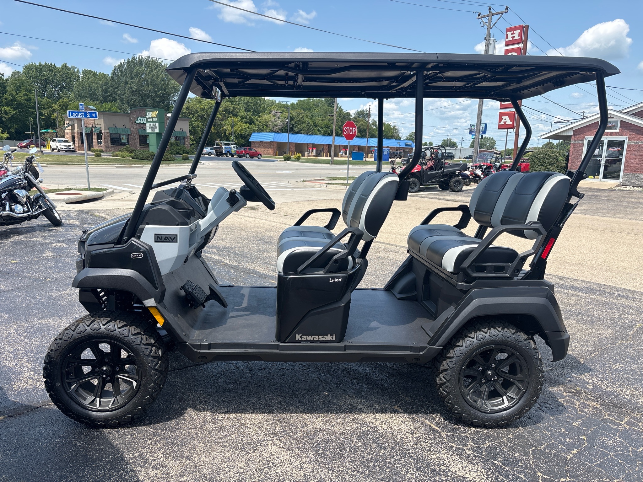 2025 Kawasaki NAV® 4e LE 1