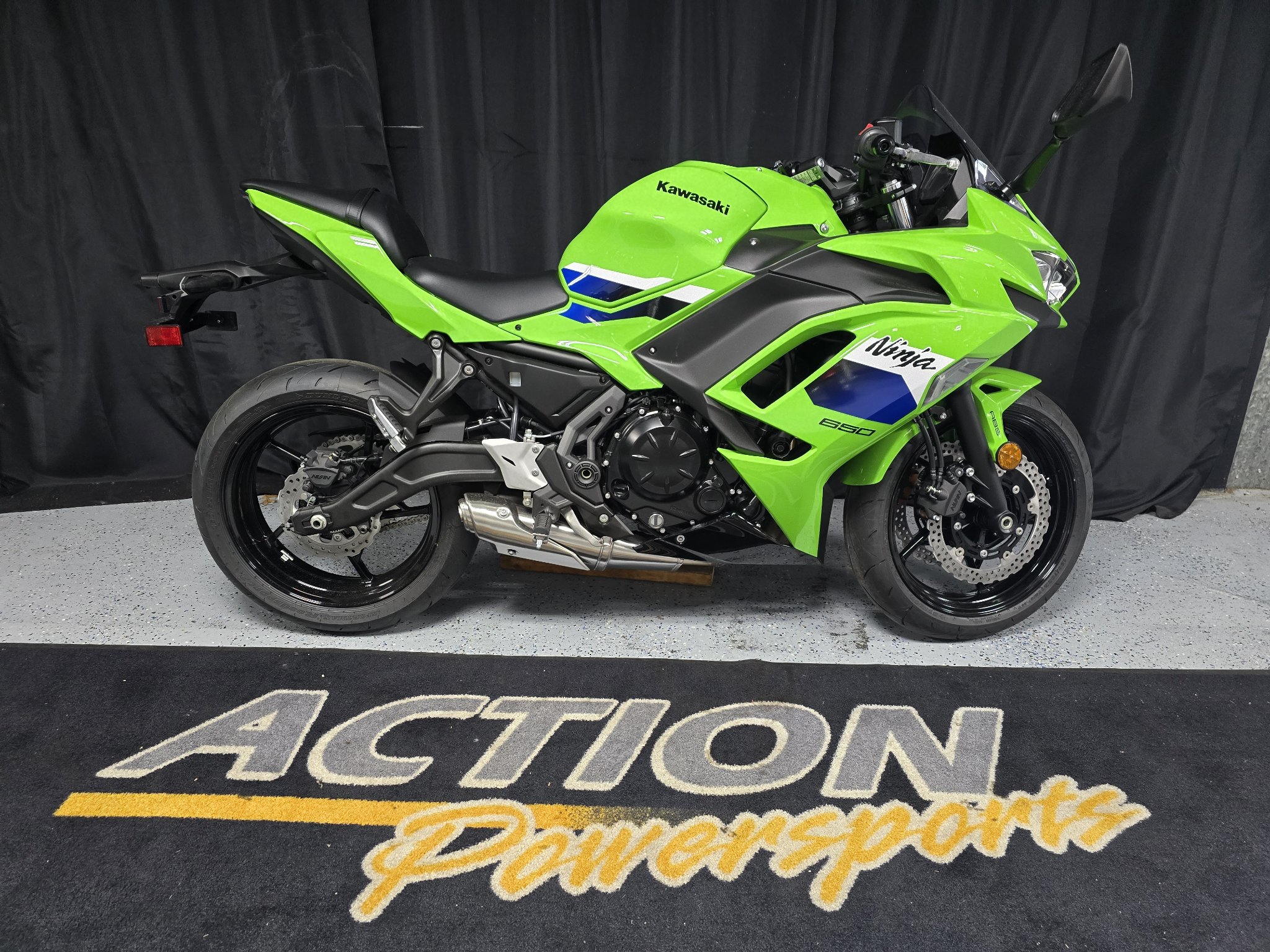2026 Kawasaki Ninja® 650 ABS 2