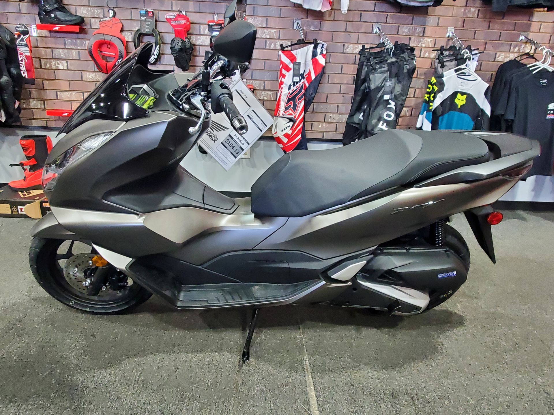 New 2024 Honda PCX, Chicora PA | Specs, Price, Photos | Matte