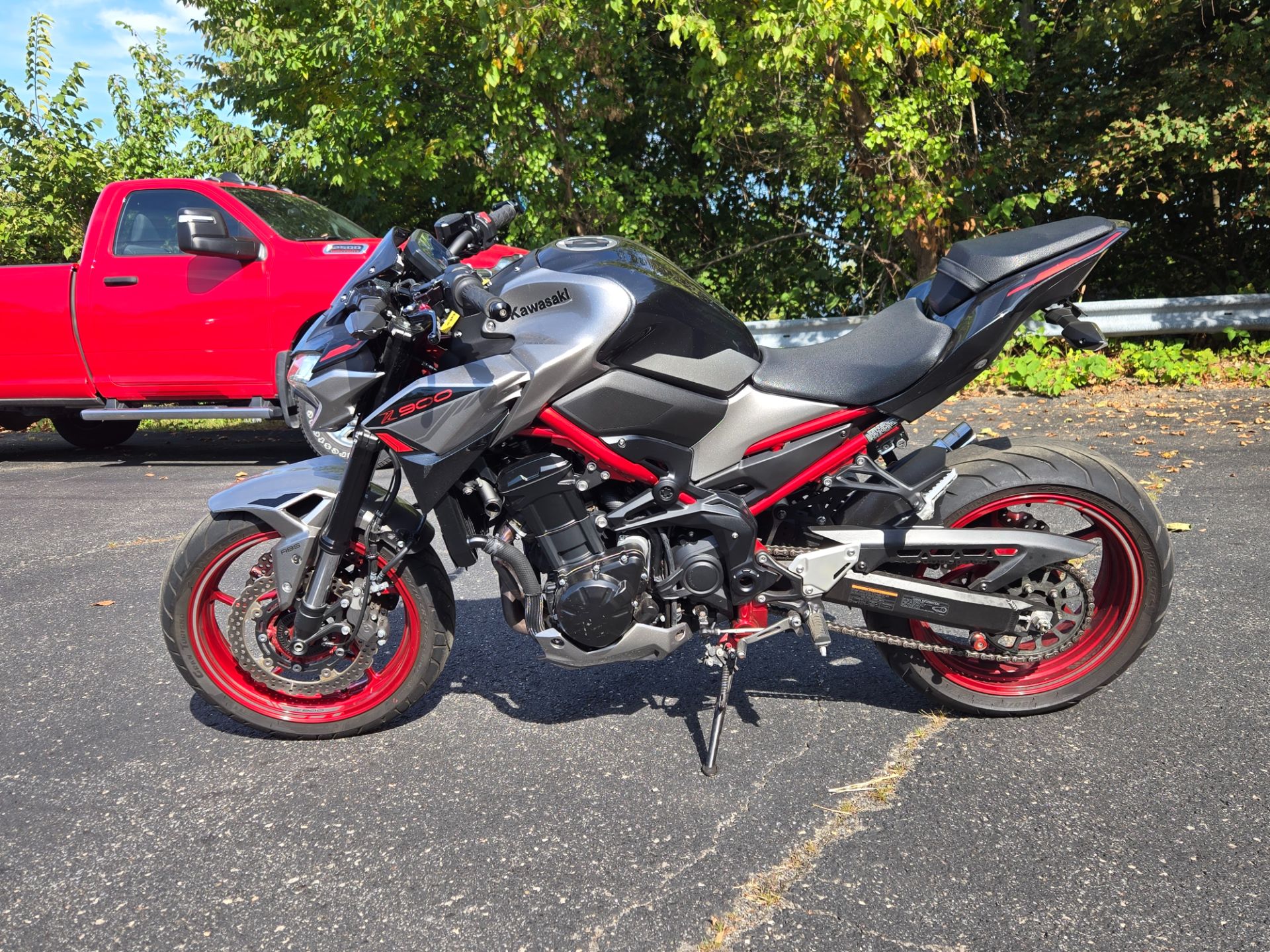 Used 2023 Kawasaki Z900 ABS, Chicora PA | Specs, Price, Photos