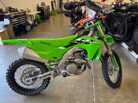 2025 Kawasaki KX450 — photo 1 of 9