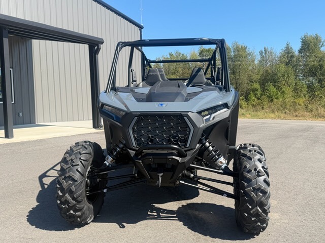 2027 Polaris RZR photo 2