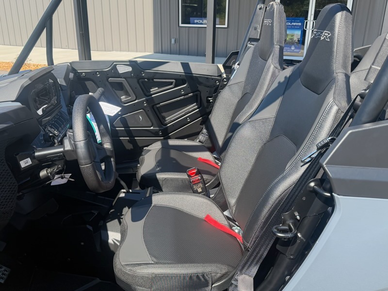 2027 Polaris RZR photo 5