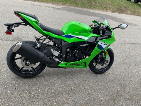 ろく様 New 2026 Kawasaki Ninja® ZX™-6R ABS Motorcycles in Howell, MI