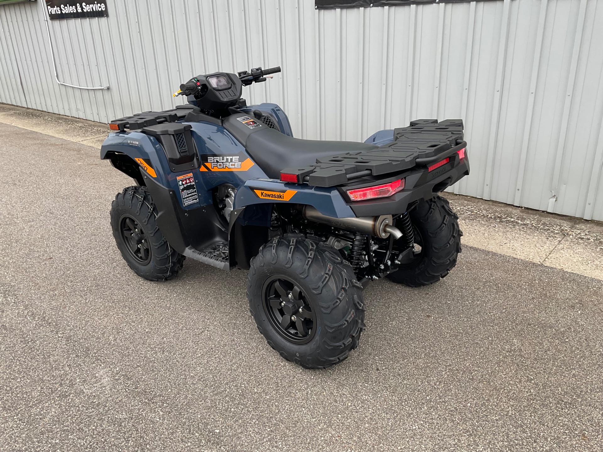 2026 Kawasaki Brute Force® 750 EPS 7