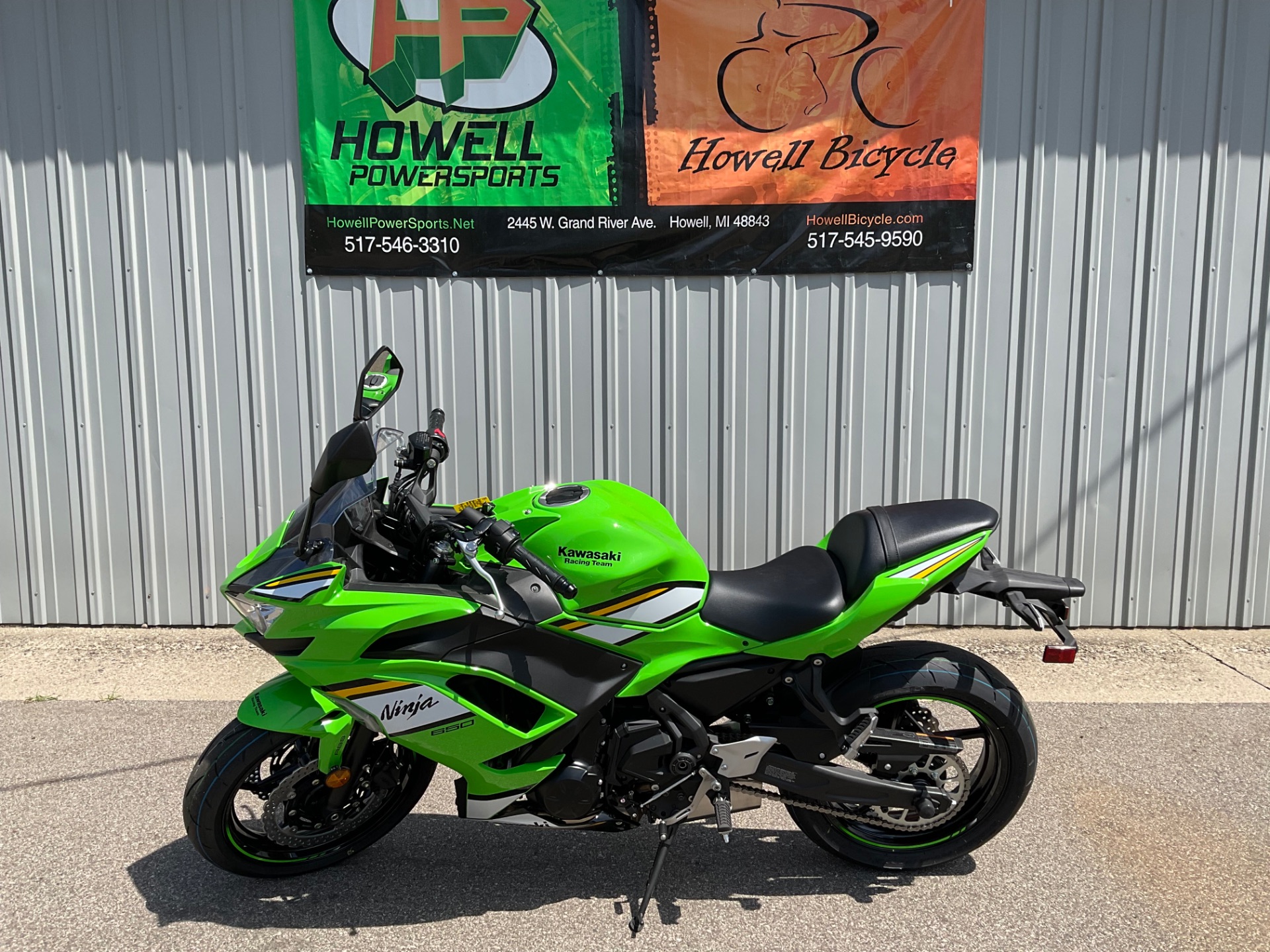 2025 Ninja® 650 KRT Edition ABS