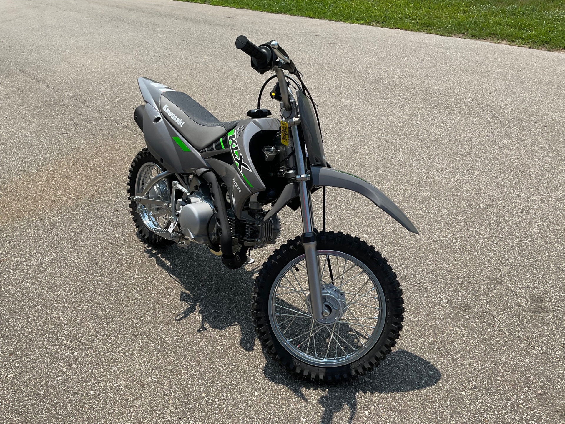 2025 Kawasaki KLX®110R 3