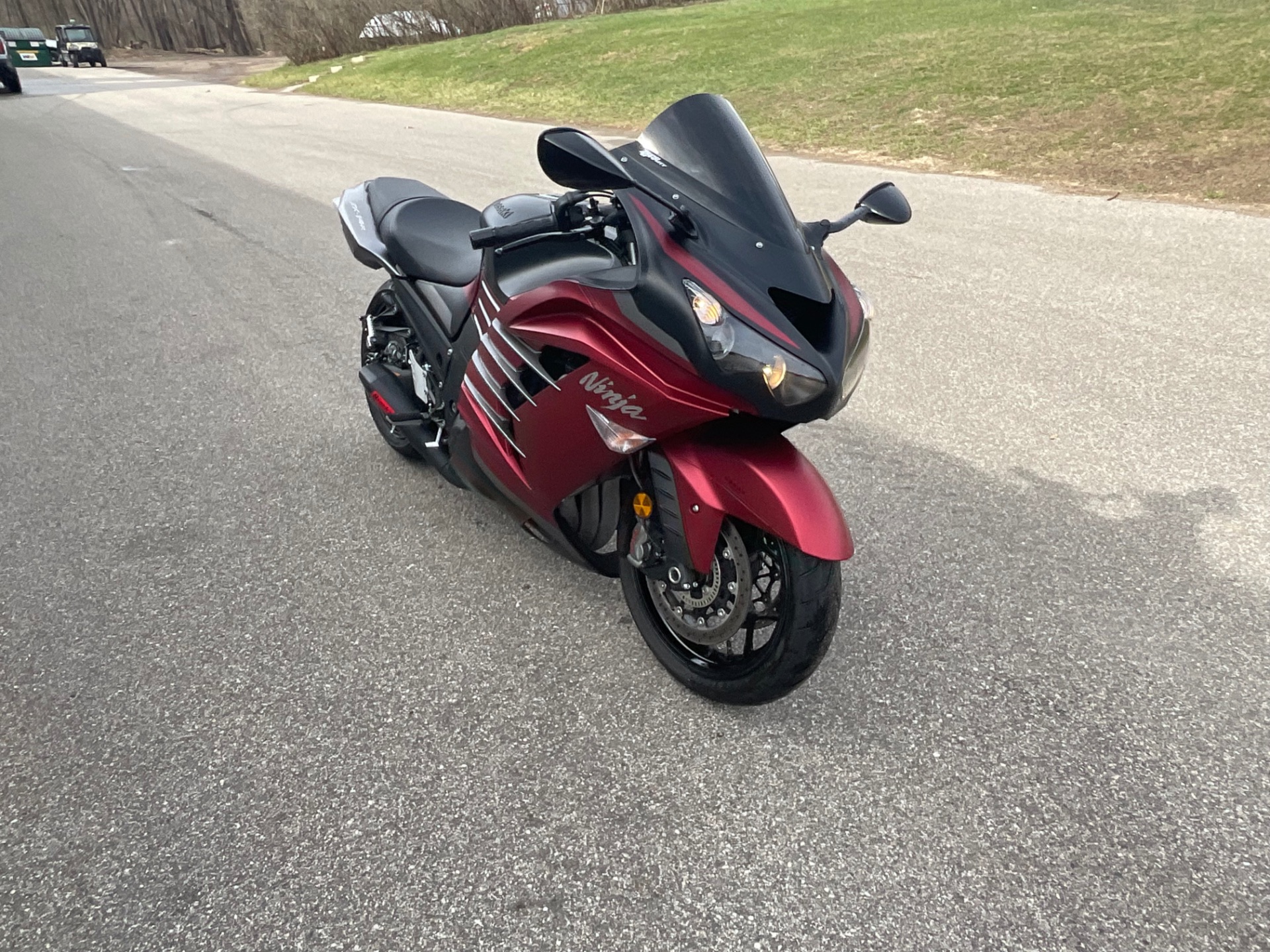 Used 2025 Kawasaki Ninja® ZX™-14R ABS Motorcycles in Howell, MI