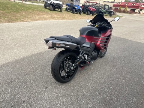 Used 2025 Kawasaki Ninja® ZX™-14R ABS Motorcycles in Howell, MI