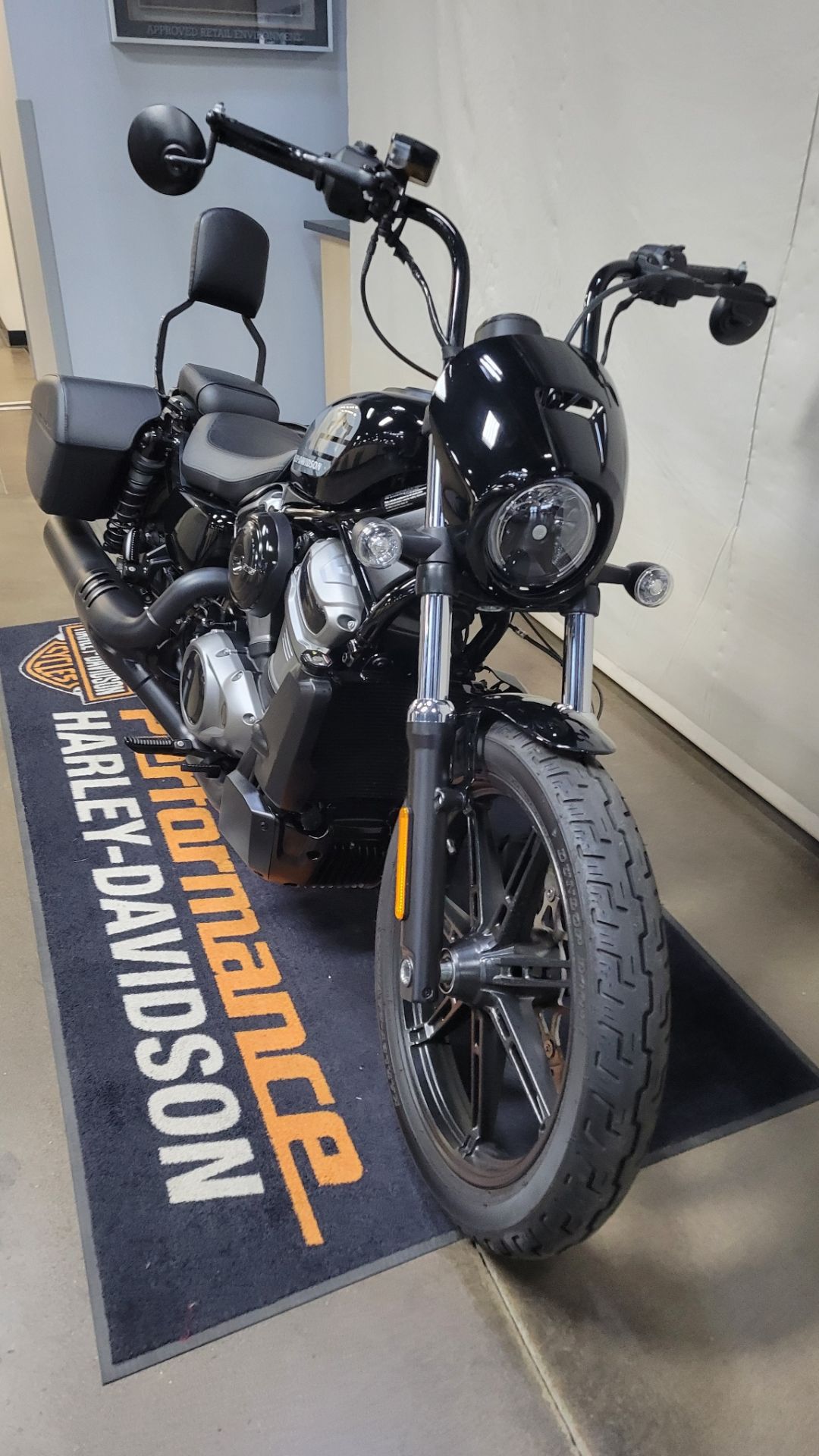 低価格 Used 2022 Harley-Davidson Nightster™ Vivid Black Tops