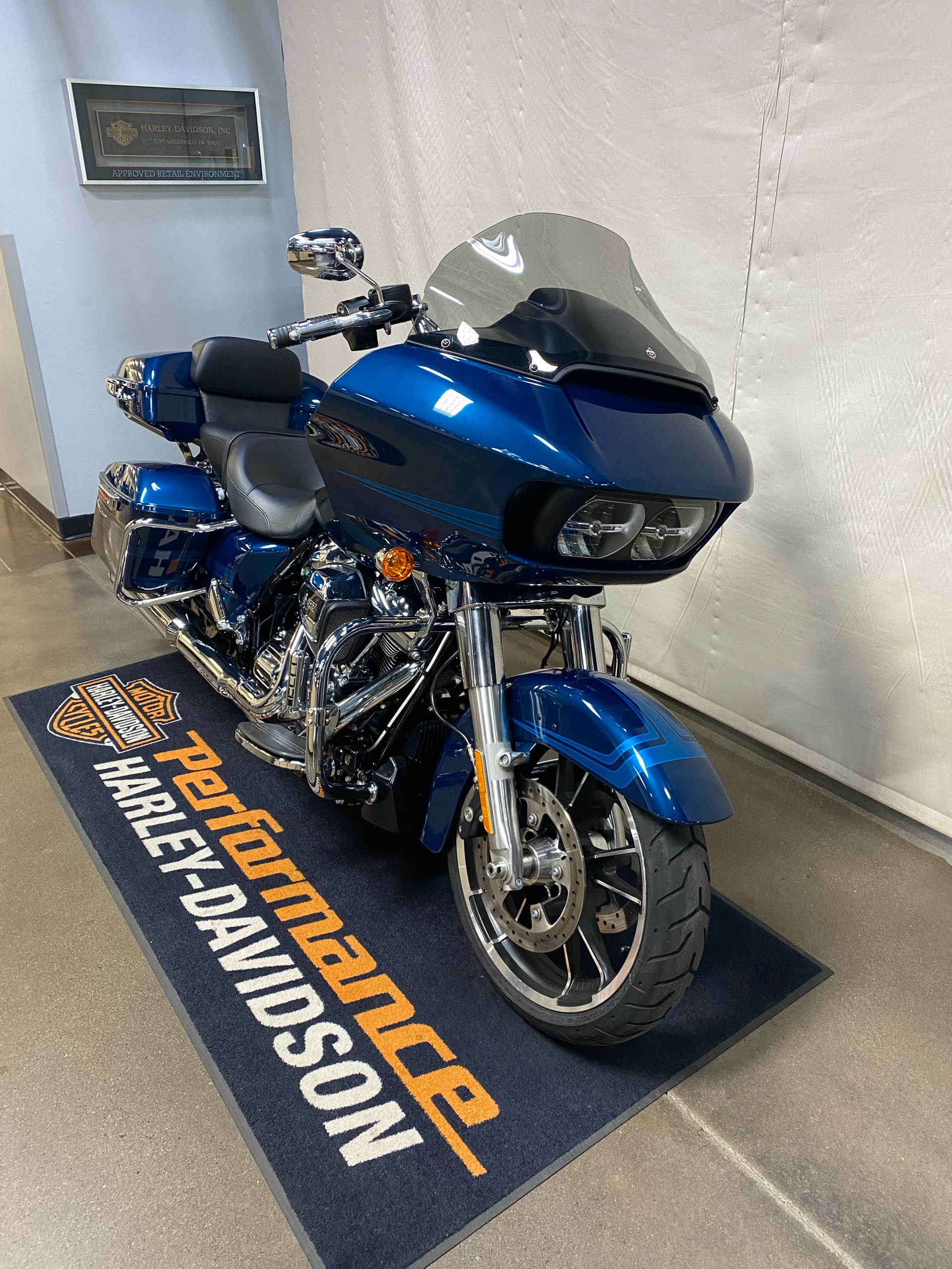 Used 2020 Harley-Davidson Road Glide® Tahitian Teal | Motorcycles Used 2020 Harley-Davidson Road Glide® Tahitian Teal | Motorcycles