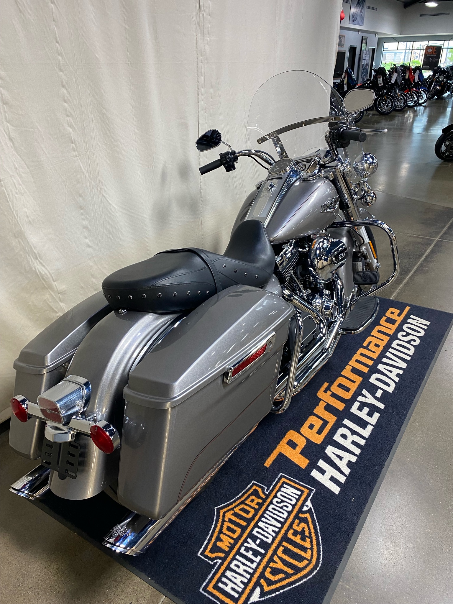 2016 Harley-Davidson Road King® 4