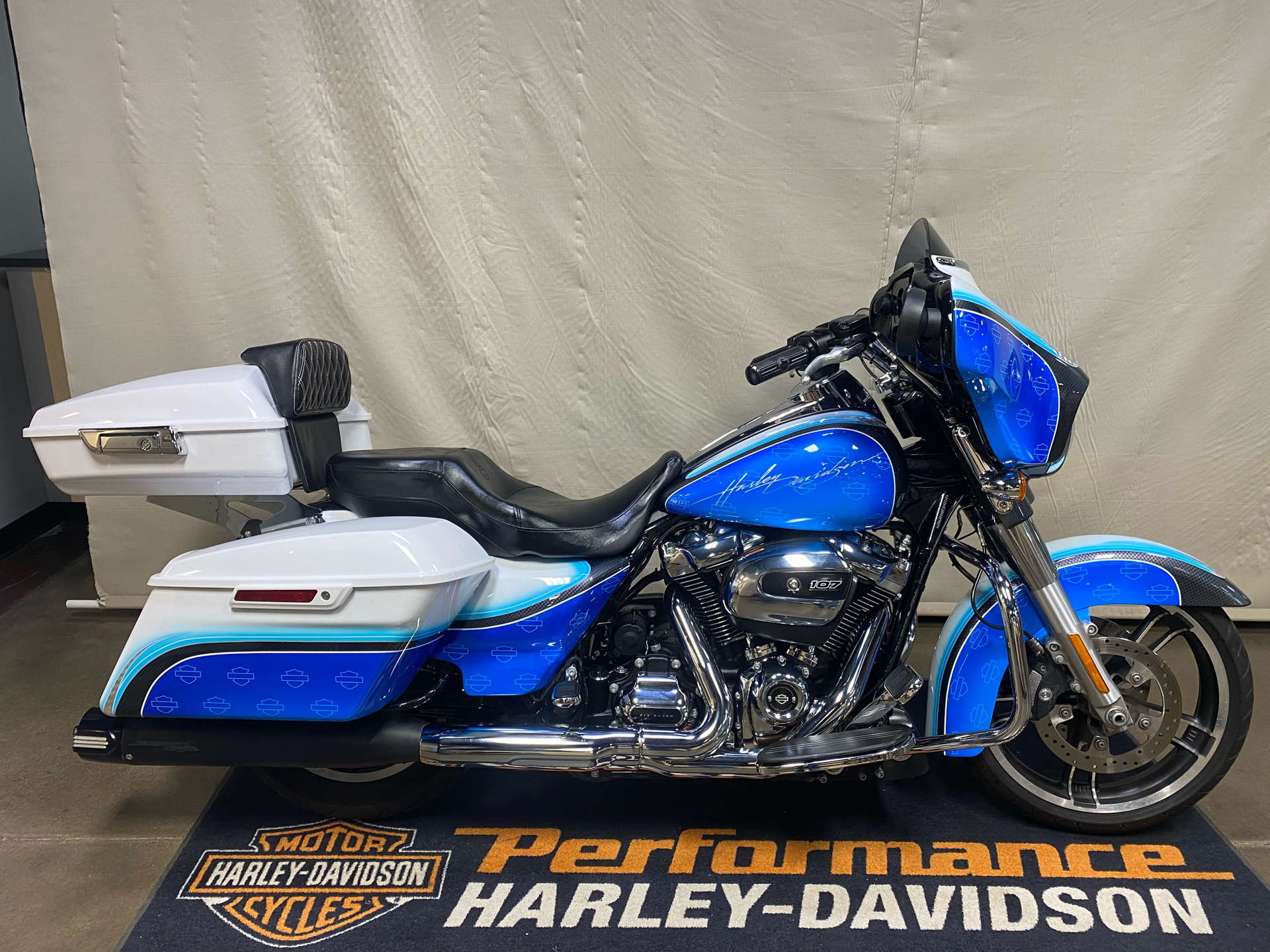 Pearl Paint Big Blue Pearl Street Glide Road Glide Big Blue Pearl