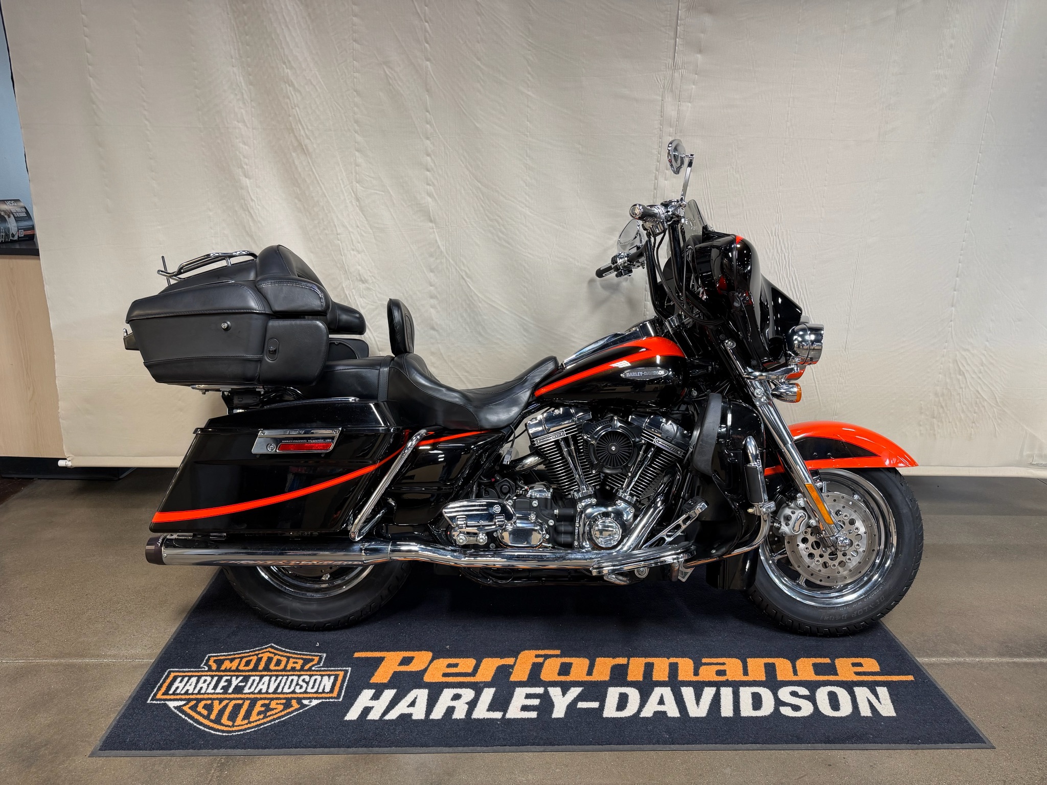 2007 CVO Screamin' Eagle® Ultra Classic® Electra G