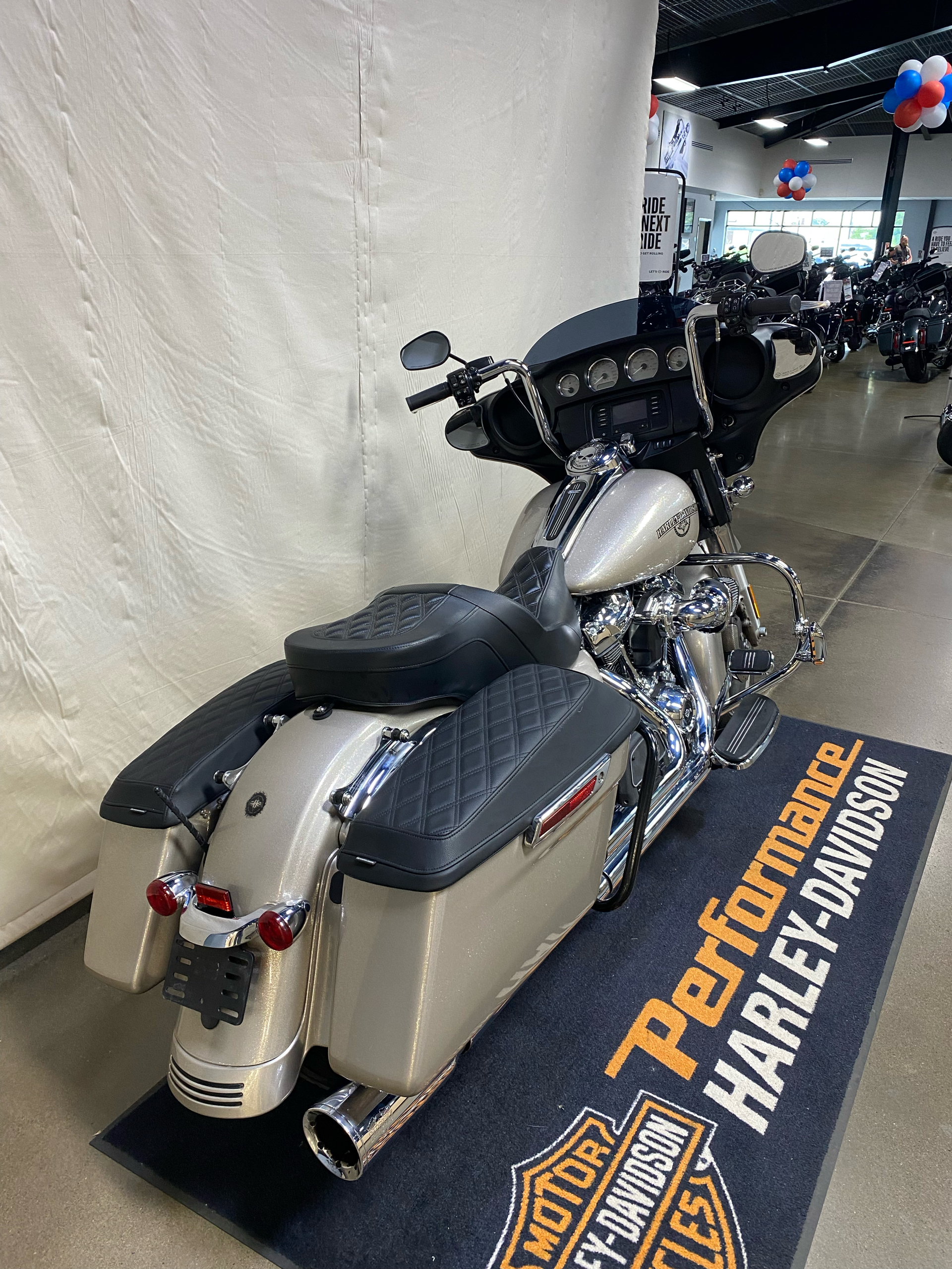 Used 2018 Harley-Davidson Street Glide® Hard Candy Shattered Flake