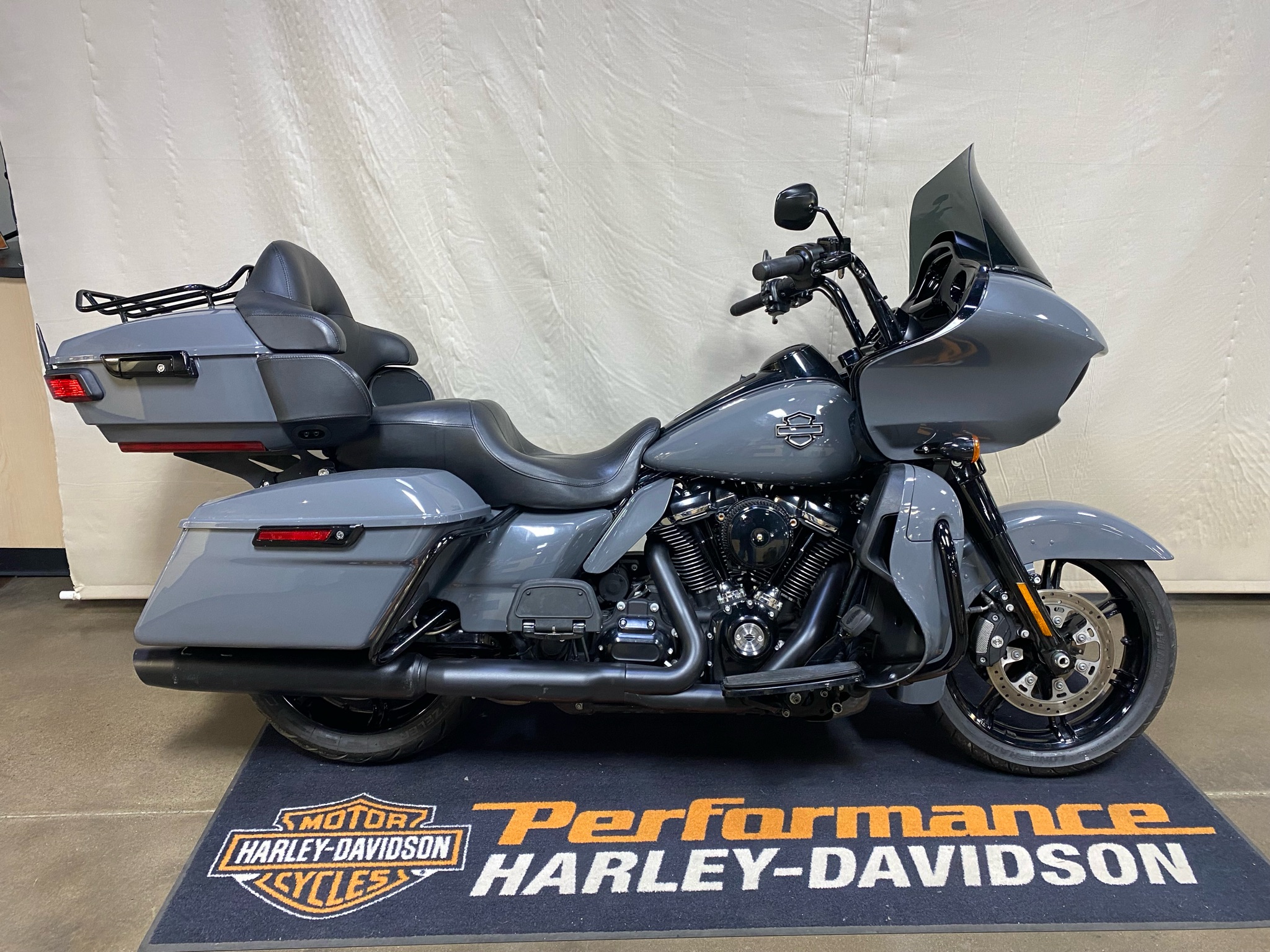 Used 2022 Harley-Davidson Road Glide® Limited Gunship Gray (Black