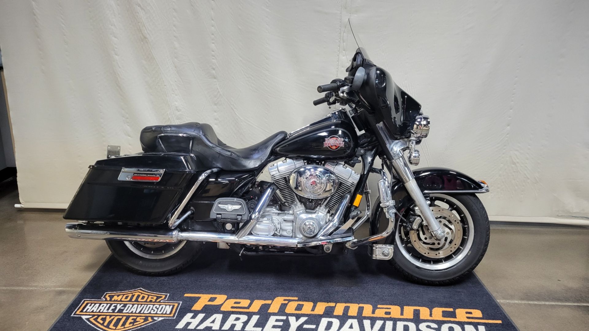 Used 2004 Harley-Davidson FLHT/FLHTI Electra Glide® Standard Vivid