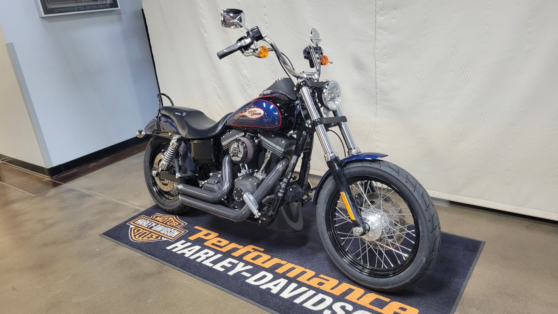 90's USA製 Harley-Davidson MA-1 Used 2013 Harley-Davidson Dyna® Street Bob® Big Blue Pearl