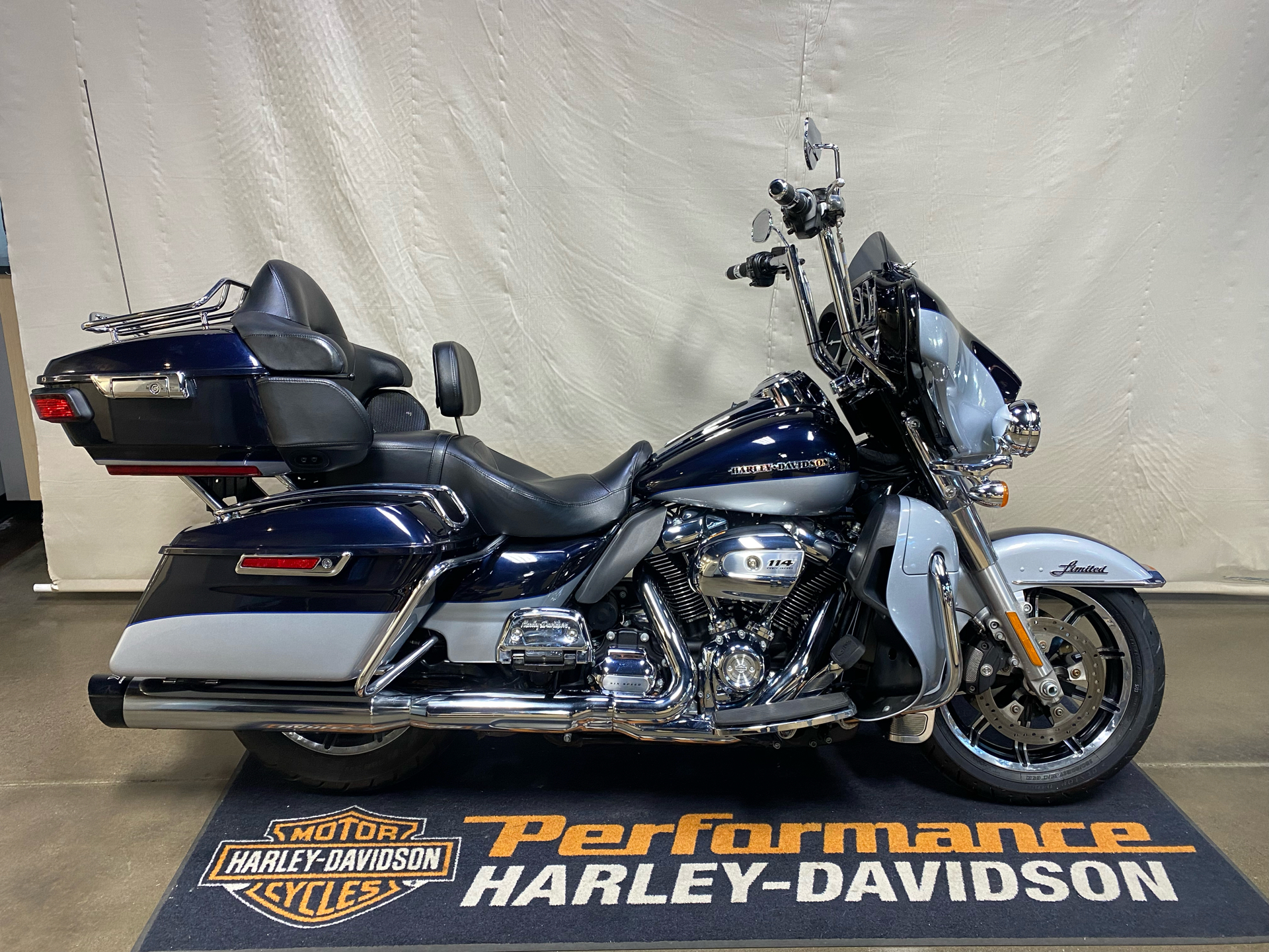 Used 2019 Harley-Davidson Ultra Limited Midnight Blue Barracuda