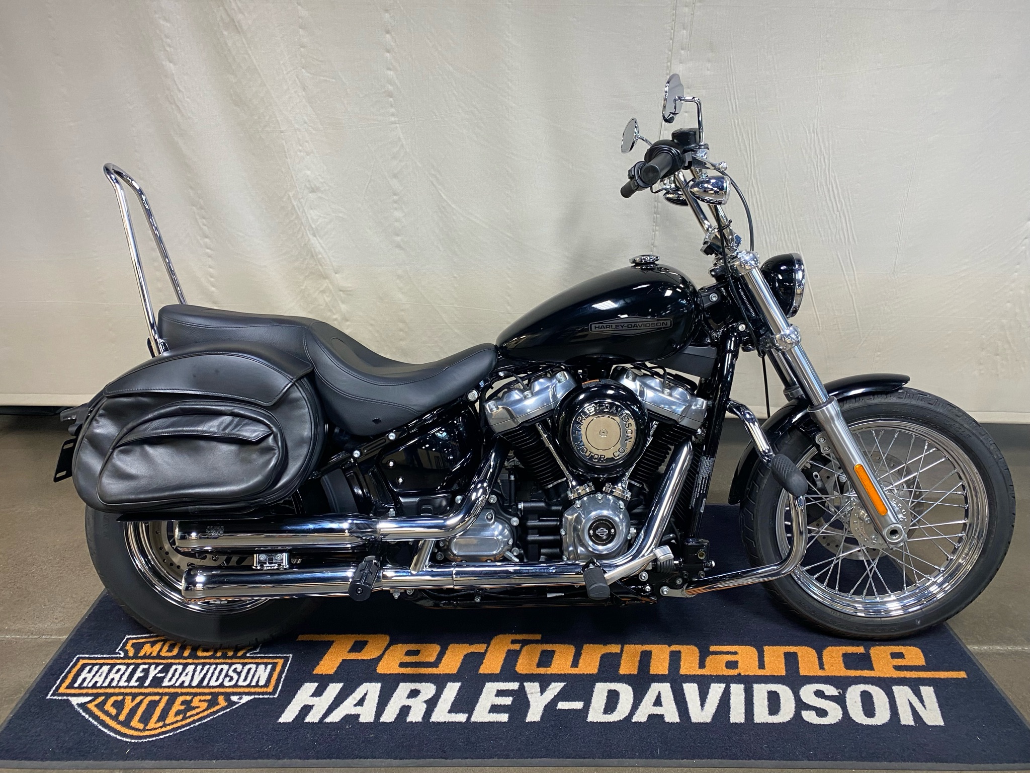 2020 Harley-Davidson Softail® Standard 1