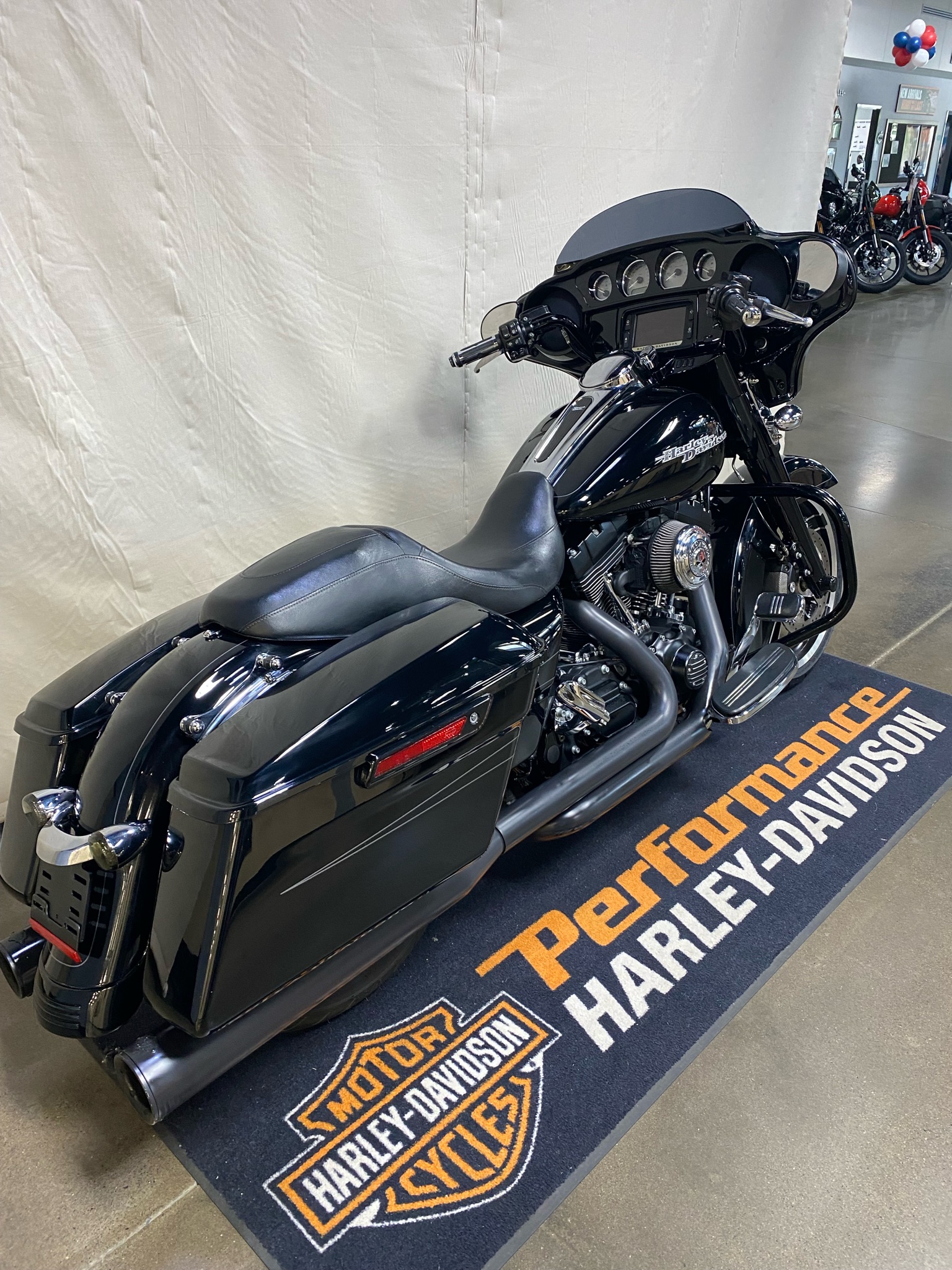 2014 Harley-Davidson Street Glide® Special 3