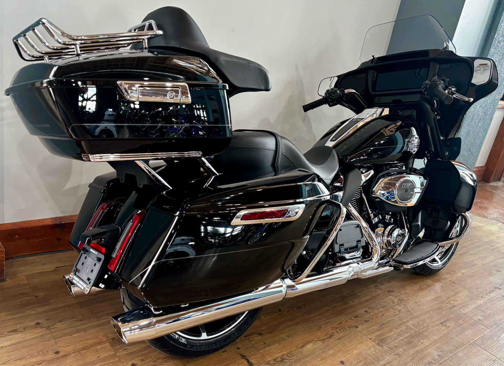 2025 Harley-Davidson Street Glide® Ultra in Loveland, Colorado - Photo 3