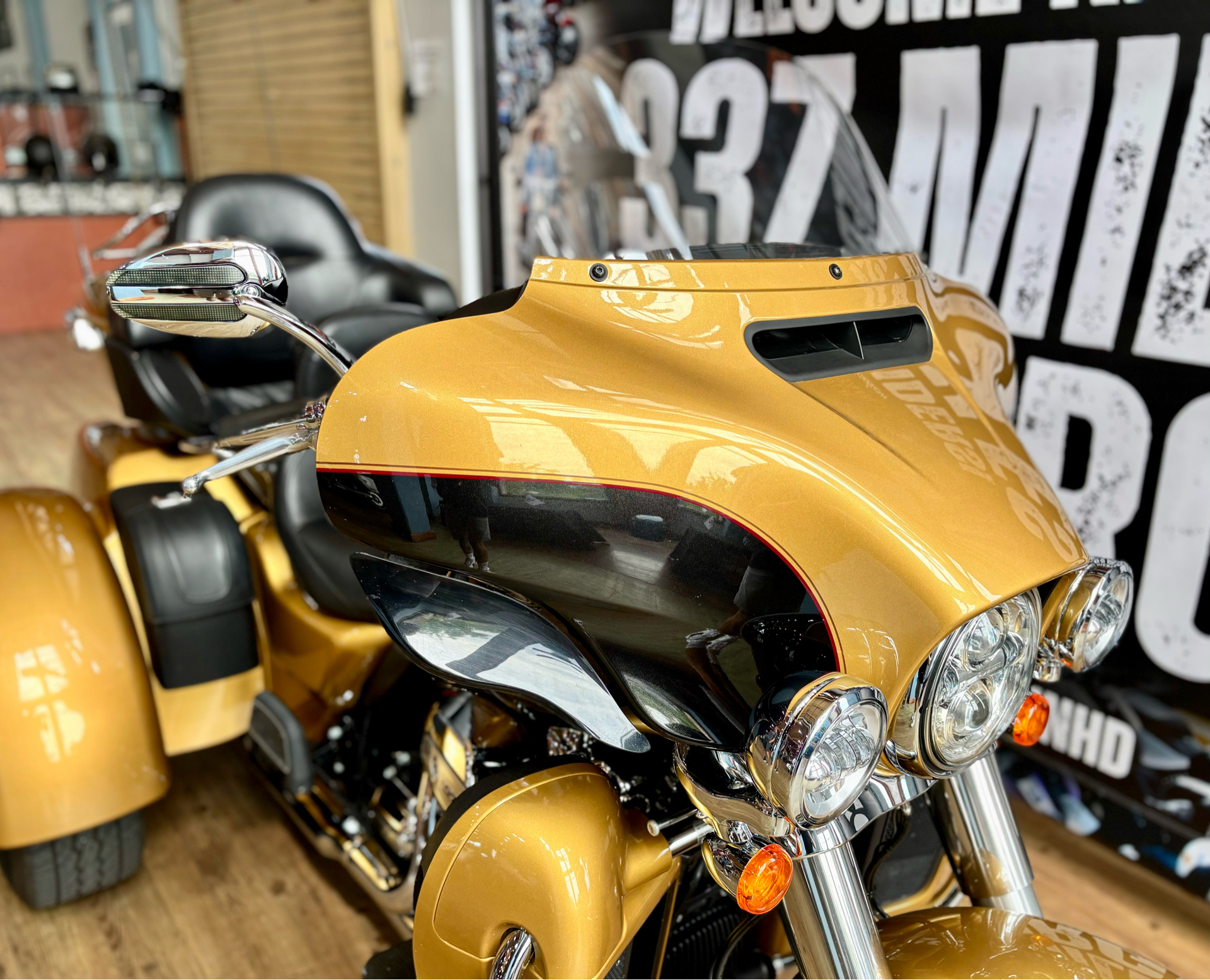 2017 Harley-Davidson Tri Glide® Ultra in Loveland, Colorado - Photo 9