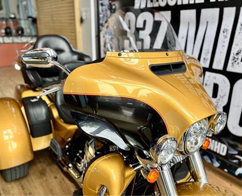 2017 Harley-Davidson Tri Glide® Ultra in Loveland, Colorado - Photo 9