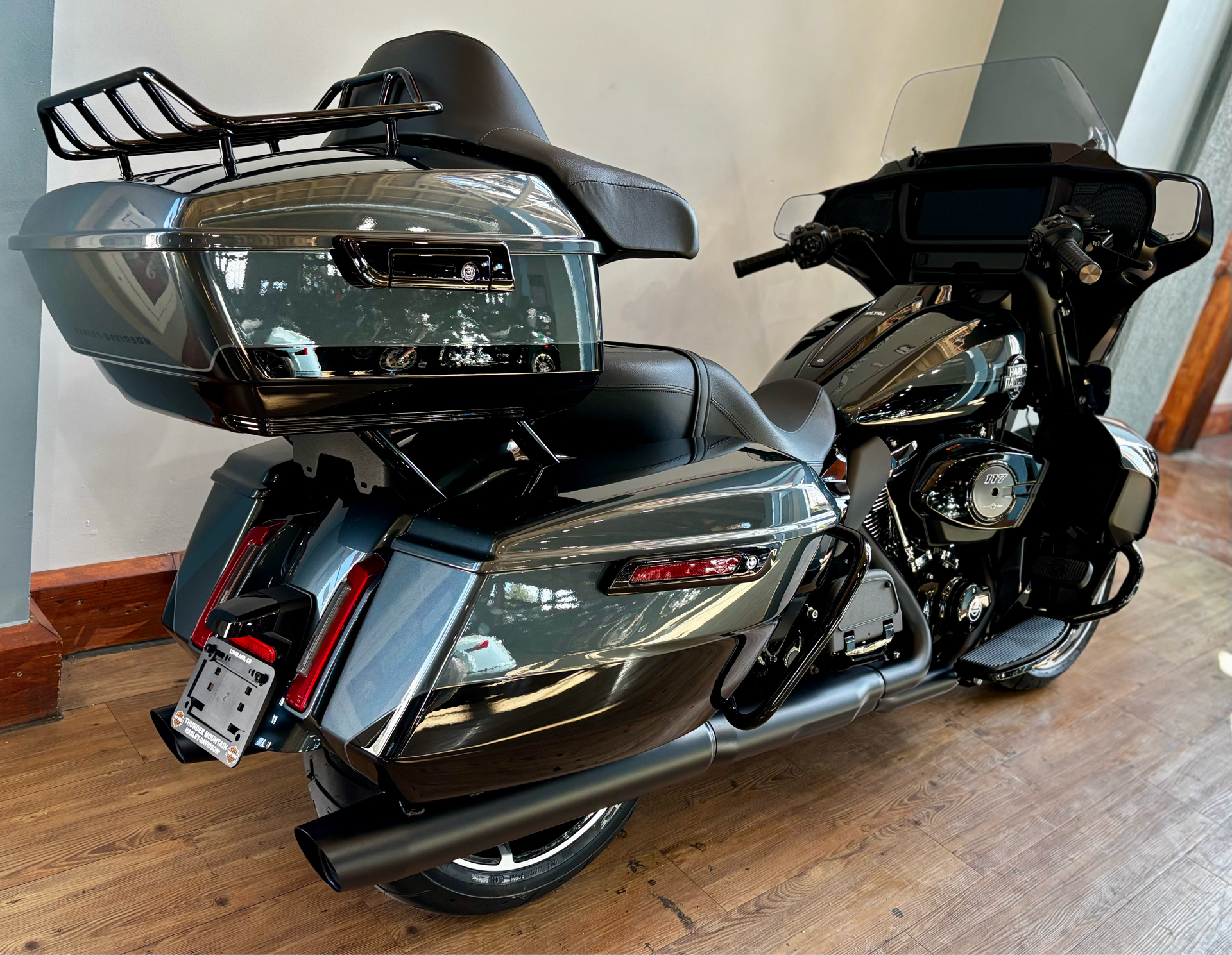 2025 Harley-Davidson Street Glide® Ultra in Loveland, Colorado - Photo 3