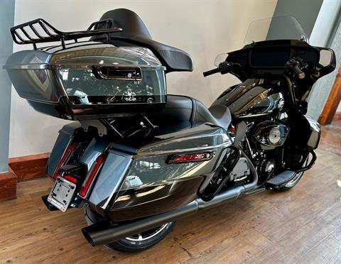 2025 Harley-Davidson Street Glide® Ultra in Loveland, Colorado - Photo 3
