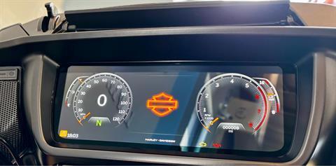 2025 Harley-Davidson Street Glide® Ultra in Loveland, Colorado - Photo 15
